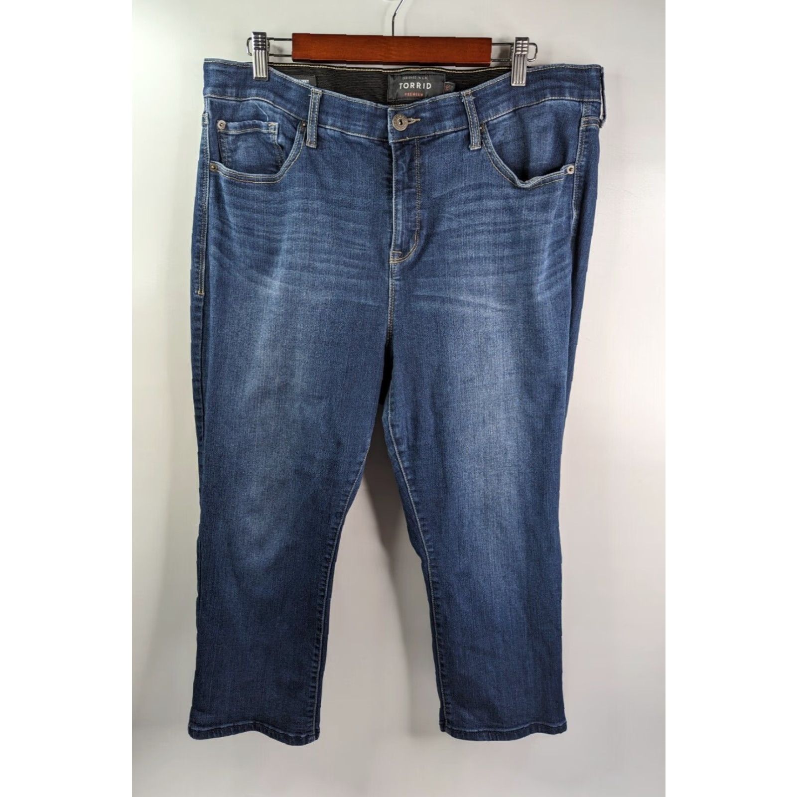 Torrid Torrid Jeans Skinny Premium Sky High Medium Wash Blue Women 20 Plus Stretch Zipper Adults Womens Size 42" / US 20 - 2 Thumbnail