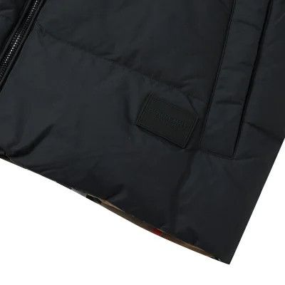 Burberry o1w1db10326 Vest in Black Size US M / EU 48-50 / 2 - 5 Thumbnail