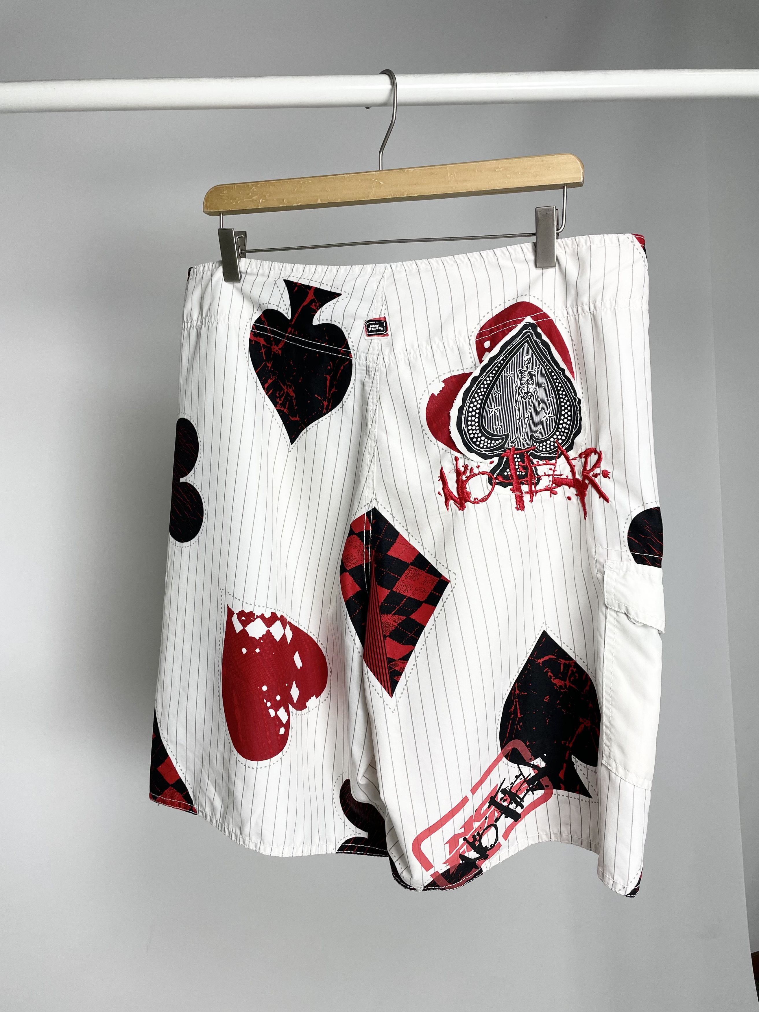 No Fear No Fear Vintage Skulls Full Printed Y2K White Cargo Shorts Size US 36 / EU 52 - 10 Thumbnail