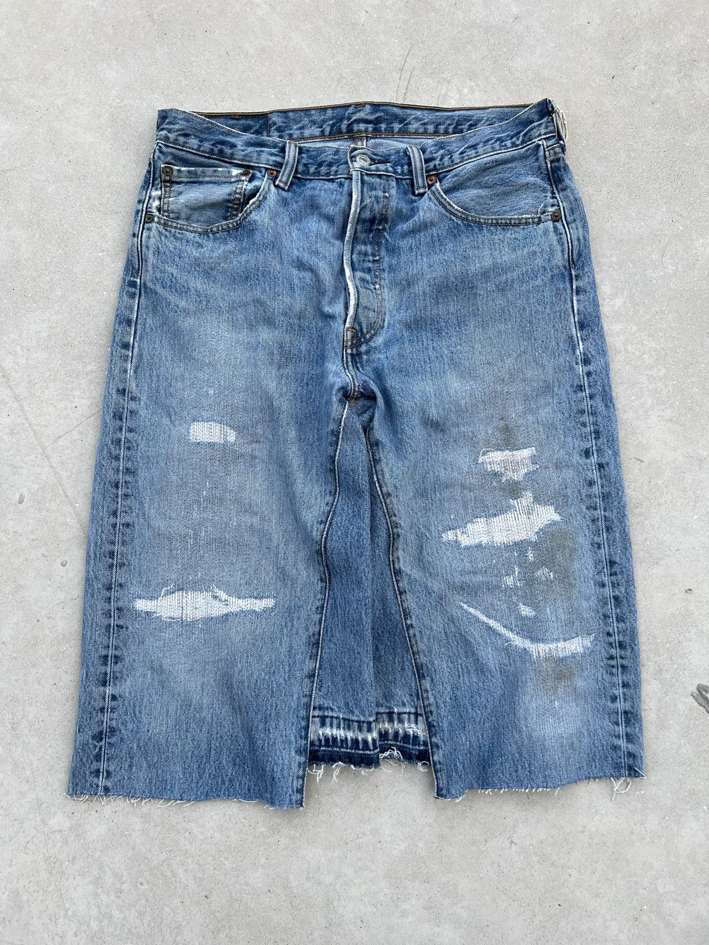 Vintage Vintage 90s Levis Baggy Cropped Jeans Size US 33 - 1 Thumbnail