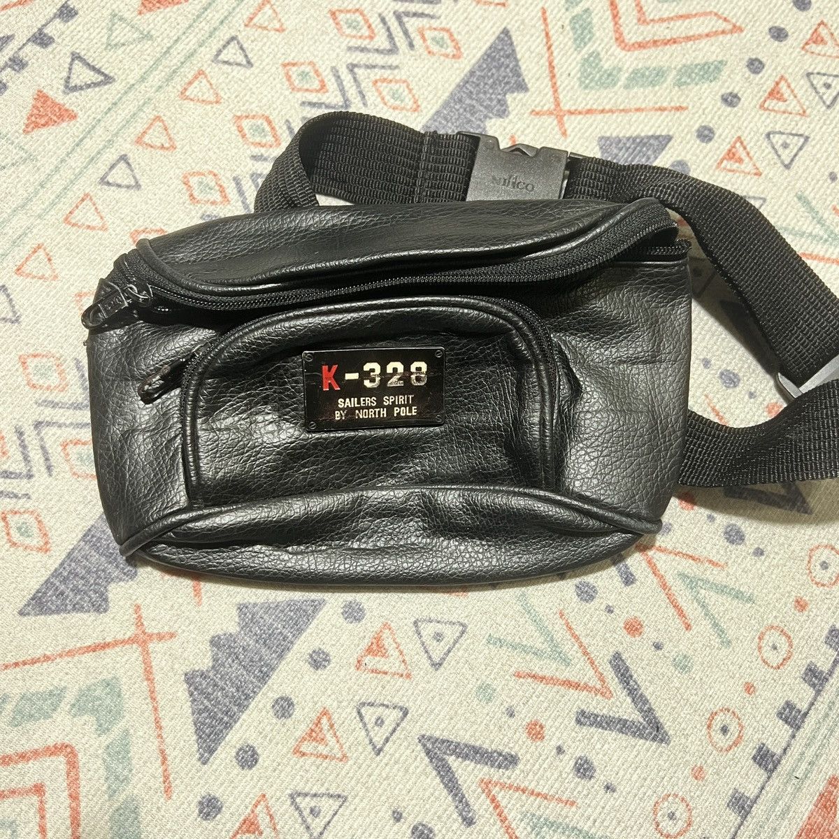 The North Face K-328 SAILERS SPIRIT NORTH POLE SLING BAG Size ONE SIZE - 4 Thumbnail