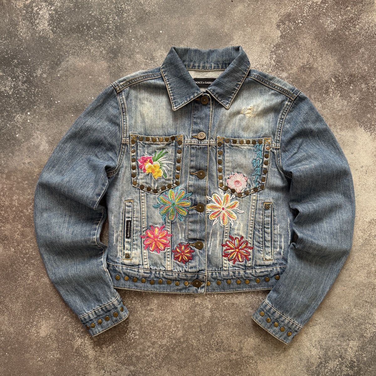 Dolce & Gabbana D&G Dolce & Gabbana Vintage Embroidered Floral Denim Jacket Size S / US 4 / IT 40 - 1 Thumbnail