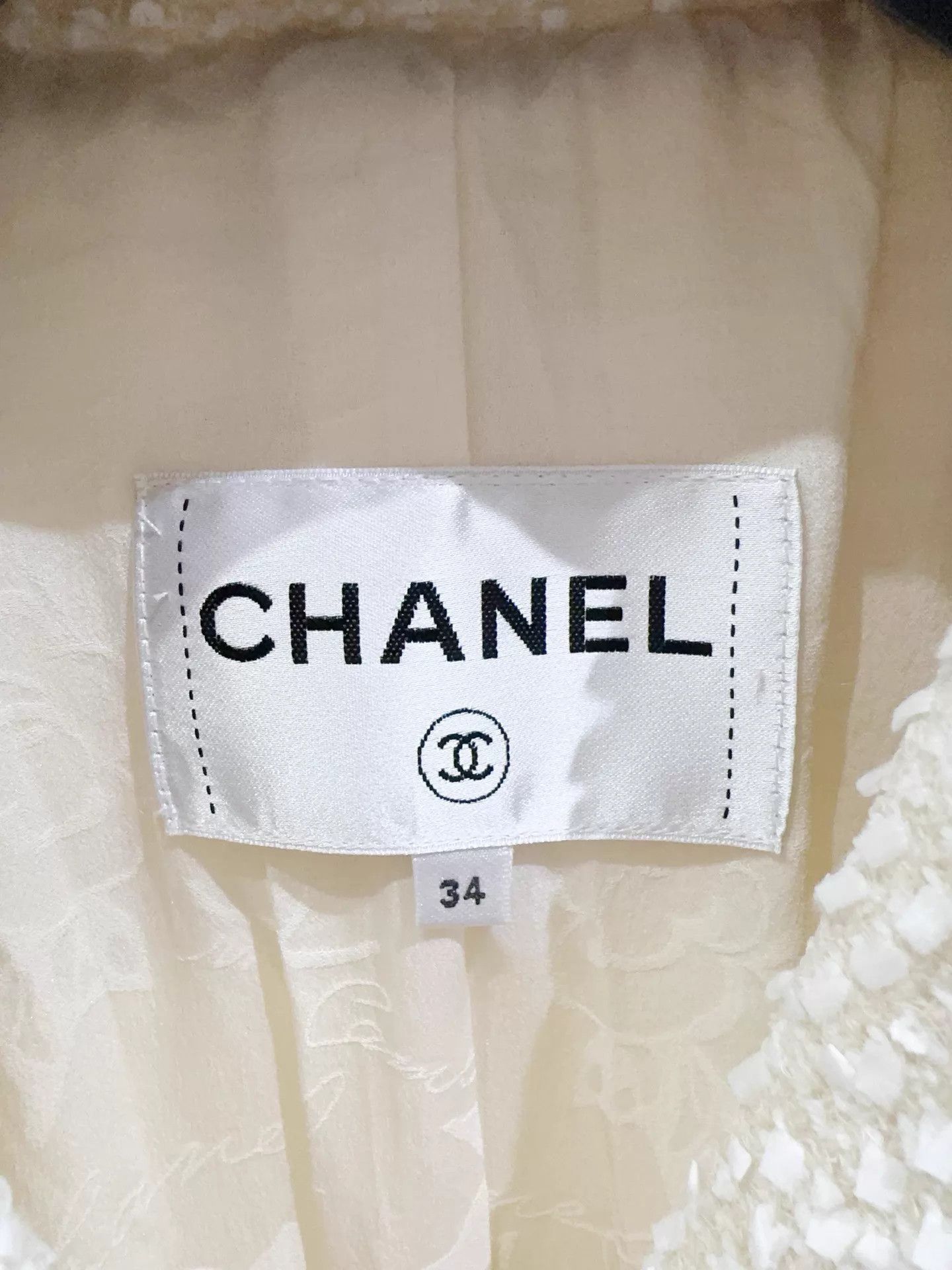 Chanel Chanel Cruise Tweed Jacket Women's 34 Size XS / US 0-2 / IT 36-38 - 3 Thumbnail