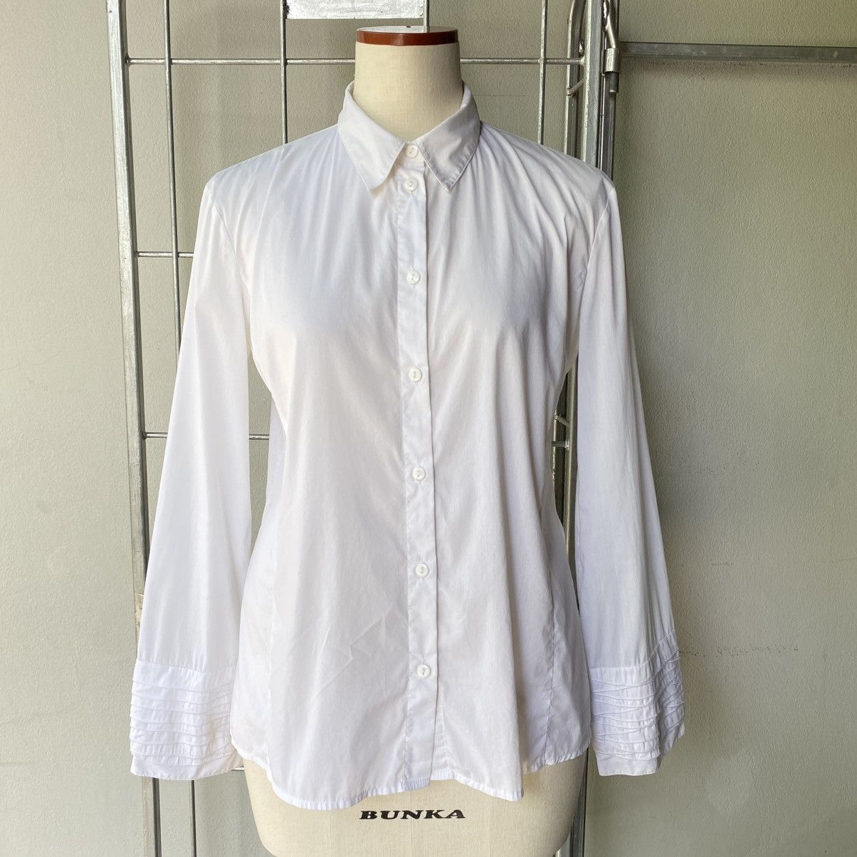 Emporio Armani EMPORIO ARMANI White Ruffle Cuff Fitted Shirt Size M / US 6-8 / IT 42-44 - 3 Thumbnail