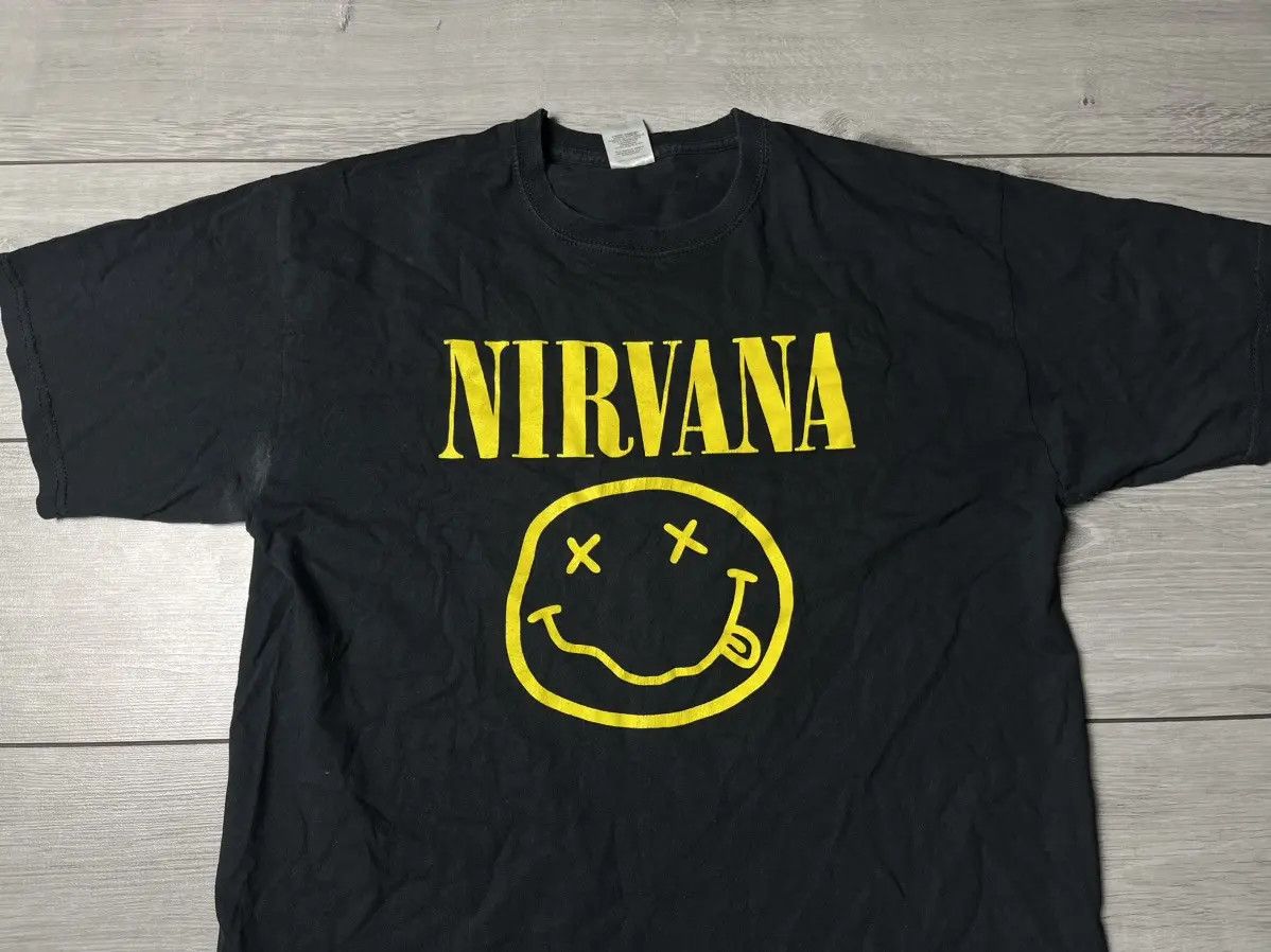Nirvana Nirvana Tshirt smile tee rock band size Large Size US L / EU 52-54 / 3 - 3 Thumbnail