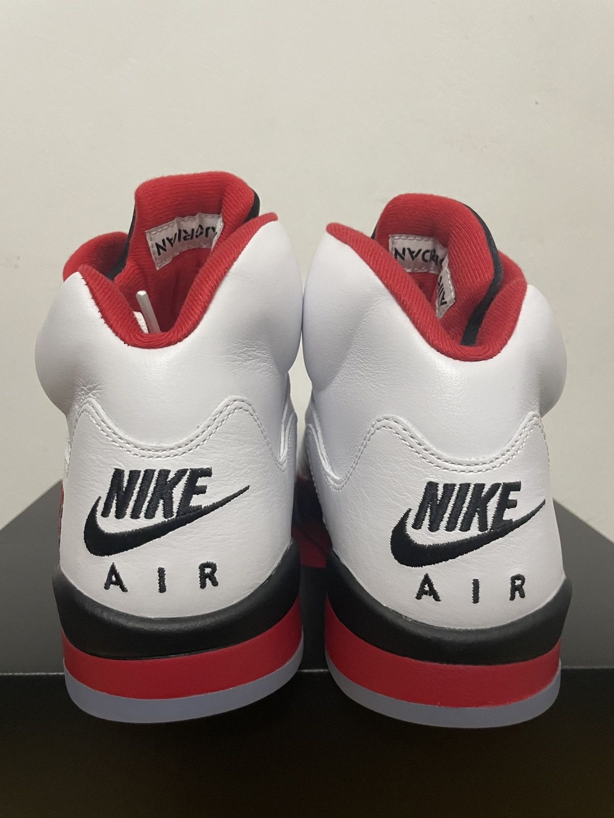 Nike Jordan 5 Retro “Fire Red” 2025 Size US 10 / EU 43 - 5 Thumbnail