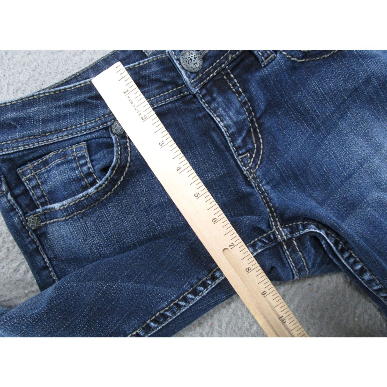 Silver Jeans Co. VINTAGE Silver Jeans Co Aiko Kick Capri Jeans Size 27 Dark Blue Selvedge Denim Women 5-Pocket Style Capri Regular Cotton Blend Denim"} Size 27" / US 4 / IT 40 - 6 Thumbnail