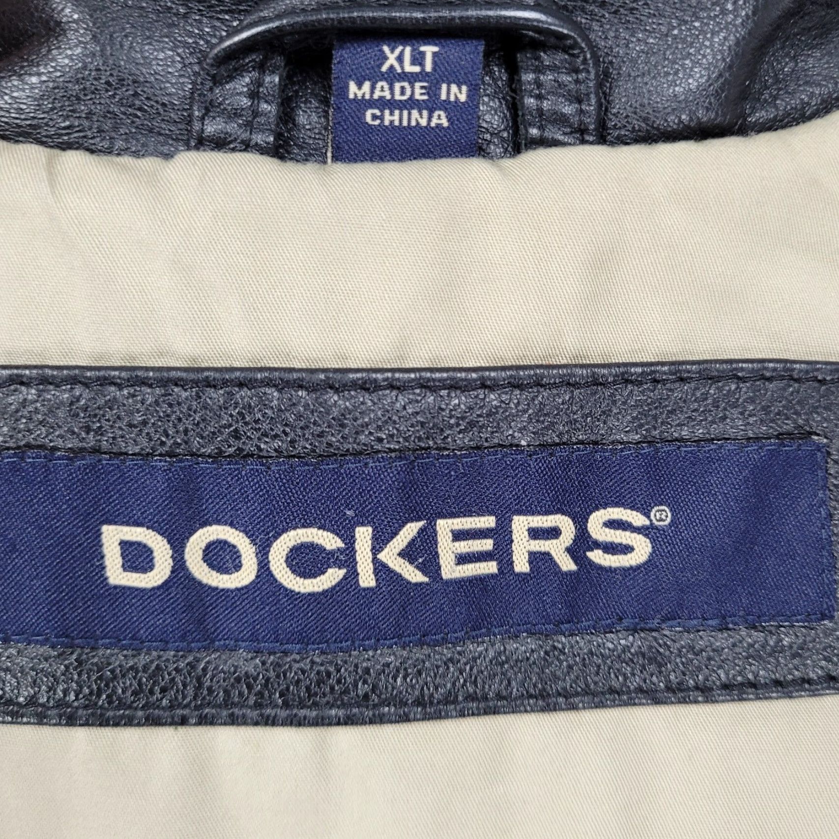 Dockers DOCKERS Black Leather Jacket XL Buttoned Collared Pockets Mid-Length Mens Size US XL / EU 56 / 4 - 3 Thumbnail