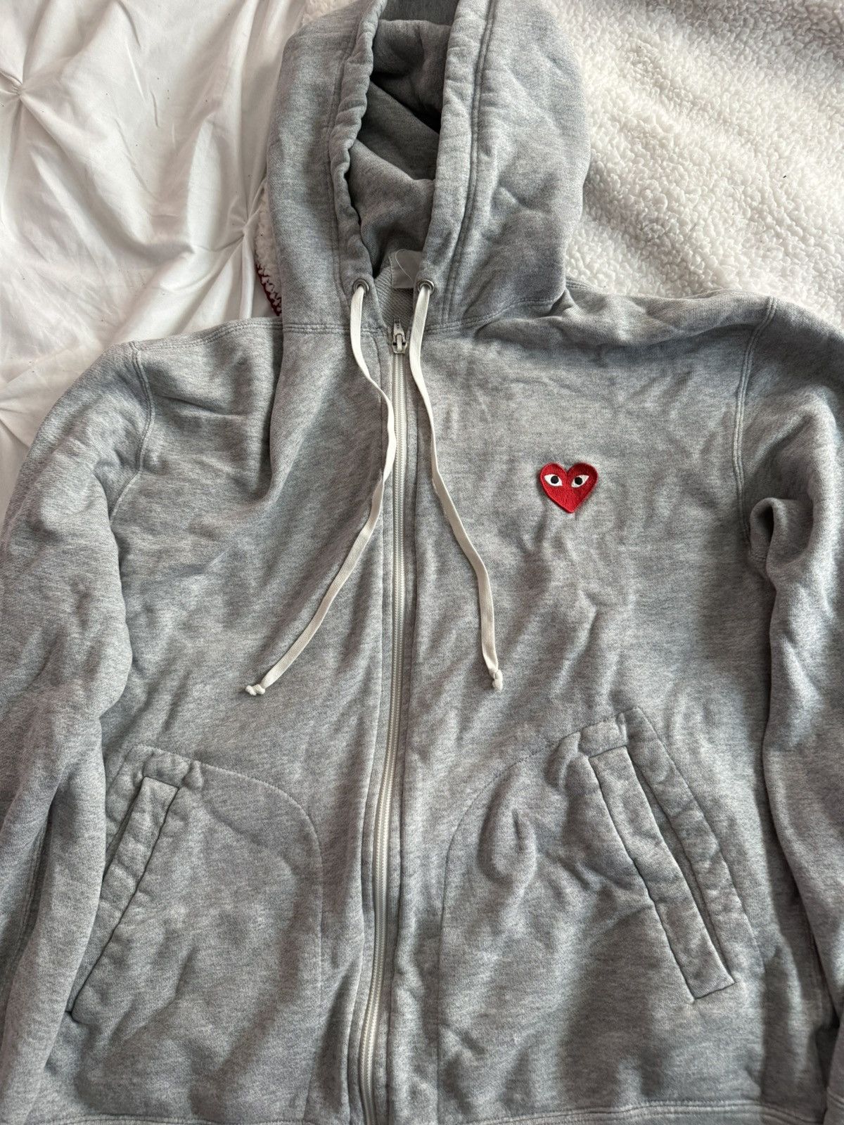 CDG by Comme des Garcons Comme des Garcons play hearts Size US L / EU 52-54 / 3 - 2 Thumbnail