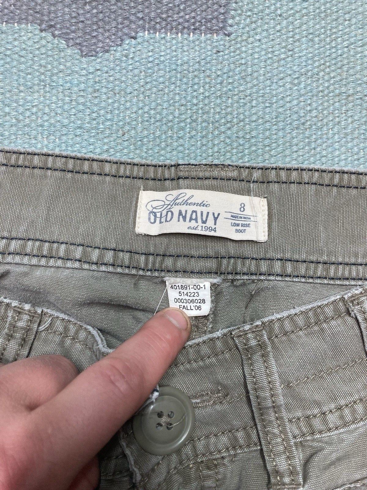 Old Navy × Vintage y2k cargo pants army old navy low rise boot cut womens 8 Size 32" / US 10 / IT 46 - 4 Thumbnail