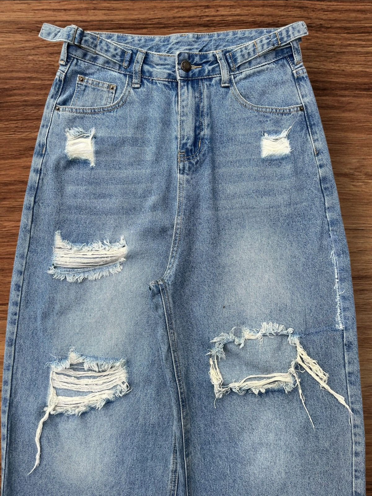 Japanese Brand Vintage Japanese Brand Blue Washed Wide Leg Distressed Jeans Size US 28 / EU 44 - 3 Thumbnail