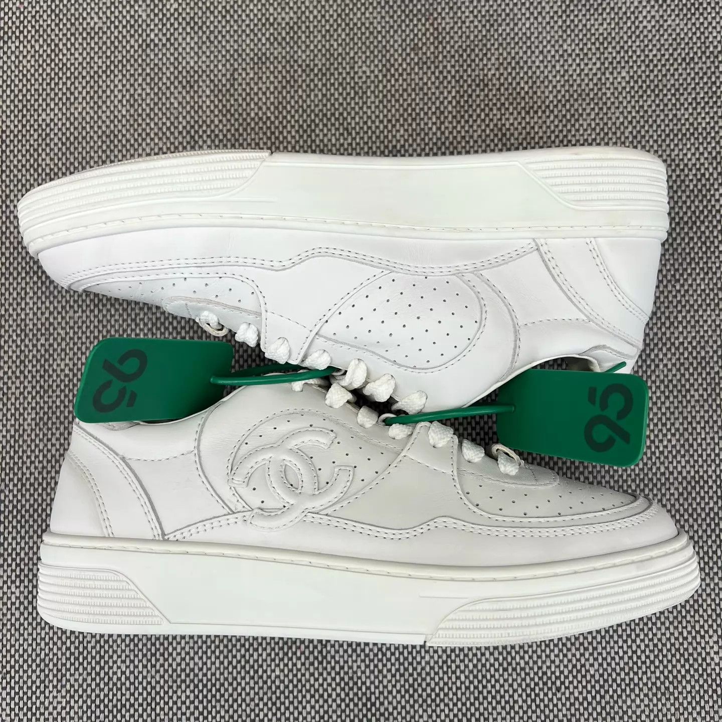 Chanel Women's CHANEL 23A White Sneaker 35.5 99 New (Original Box) Size US 5 / IT 35 - 2 Thumbnail