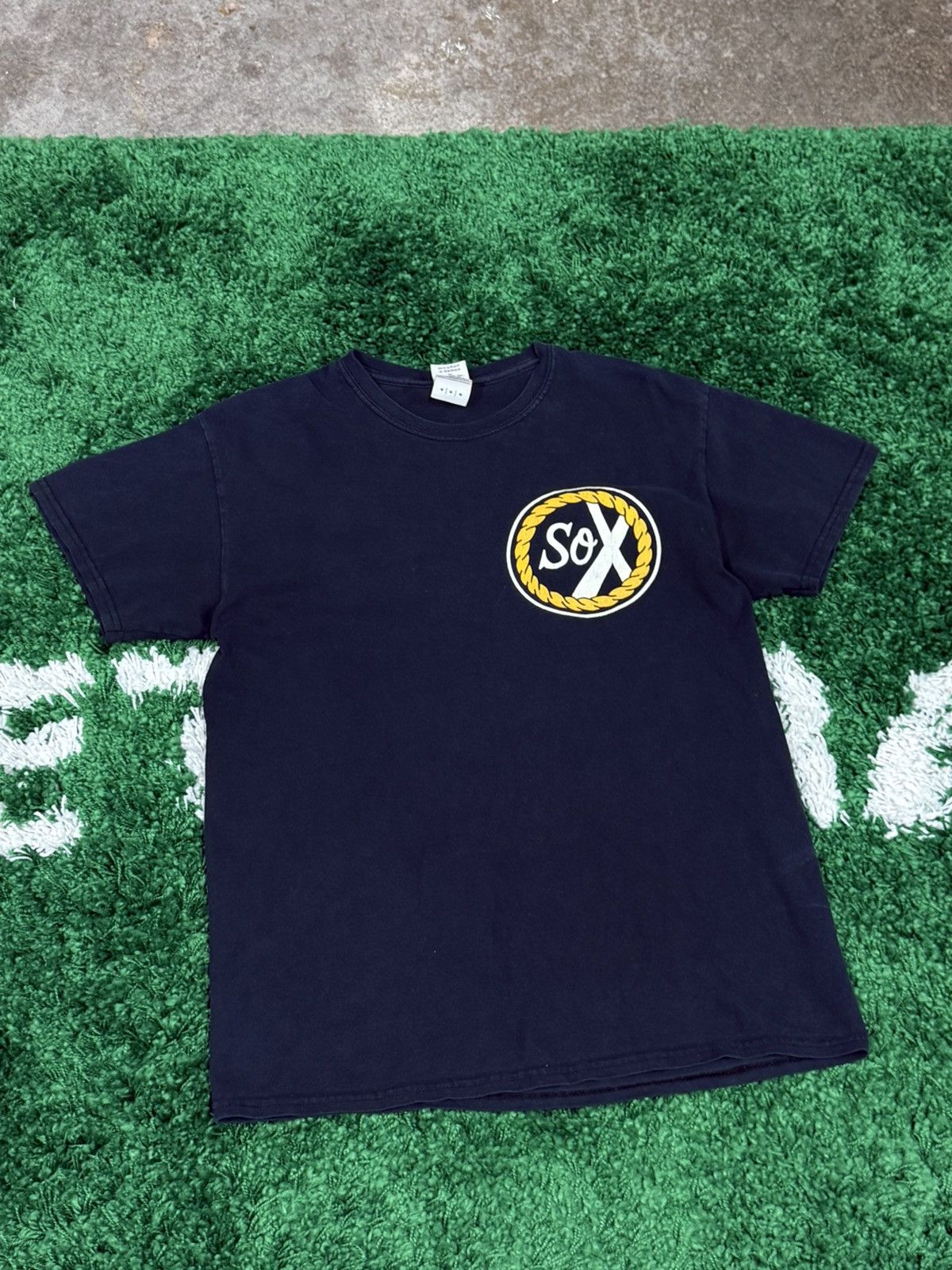 Vintage Vintage Gildan Medium Social Experiment Sox Tee Navy Medium Size US M / EU 48-50 / 2 - 3 Thumbnail