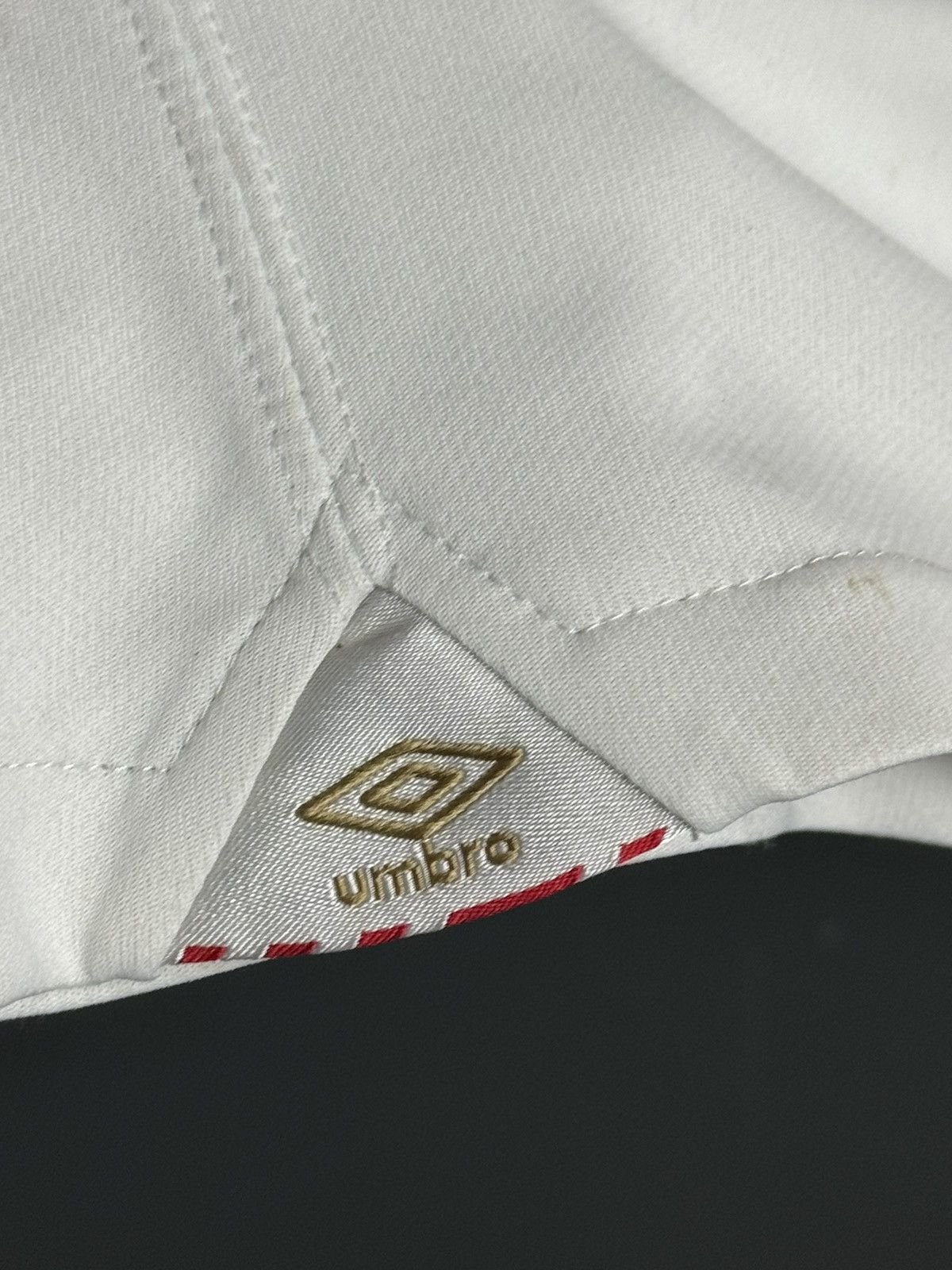 Umbro Southampton 10/11 Home Football Jersey Size US XL / EU 56 / 4 - 4 Thumbnail