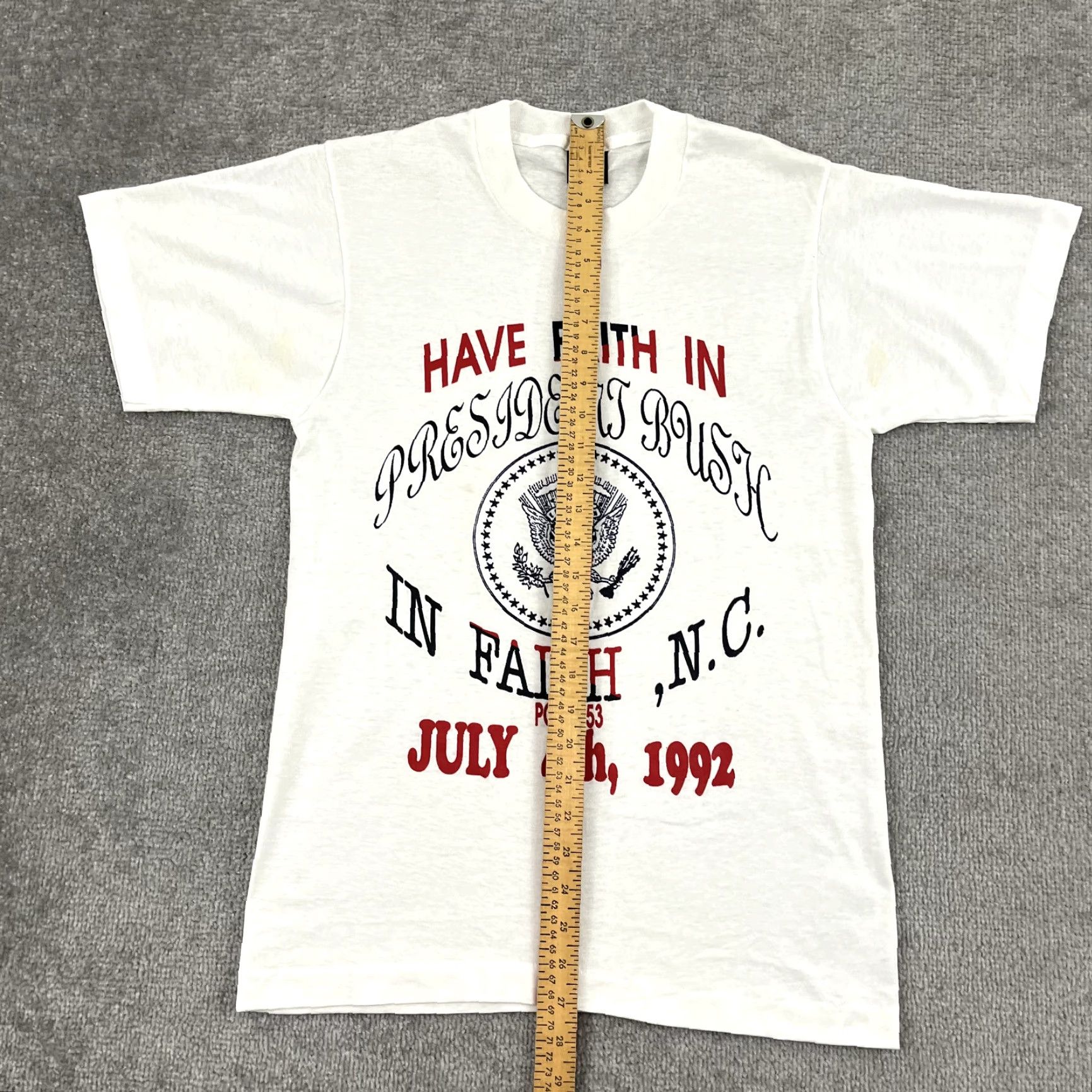 Vintage VINTAGE George H.W Bush Shirt Mens Small Presidential Campaign “Have Faith” 90s Shirt Mens Small White 90s USA Graphics Size US M / EU 48-50 / 2 - 4 Thumbnail