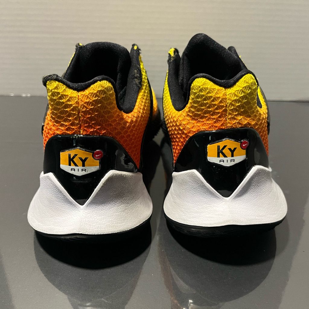 Nike Nike kyrie low 2 Size US 7 / EU 40 - 3 Thumbnail