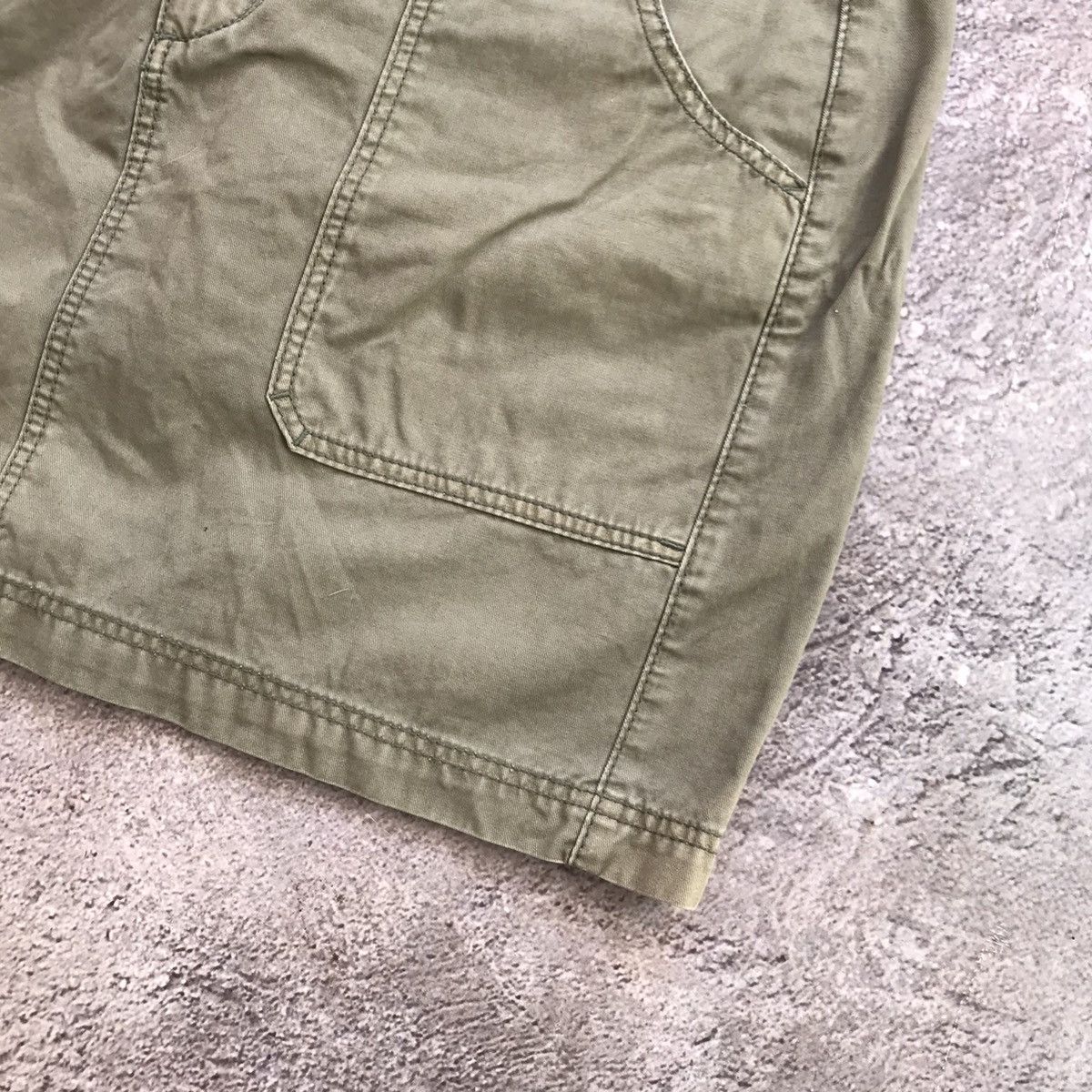 Vintage Y2K Vintage Cargo Mini Skirt Streetwear Baggy Pockets 28 Size 28" / US 6 / IT 42 - 2 Thumbnail