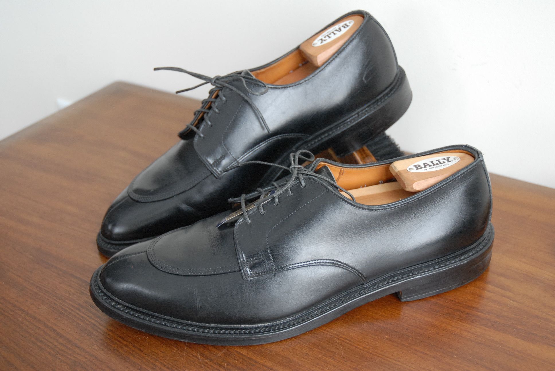 Allen Edmonds Walton cap toe Norwegian split toe derby, GYW Size US 11 / EU 44 - 1 Thumbnail