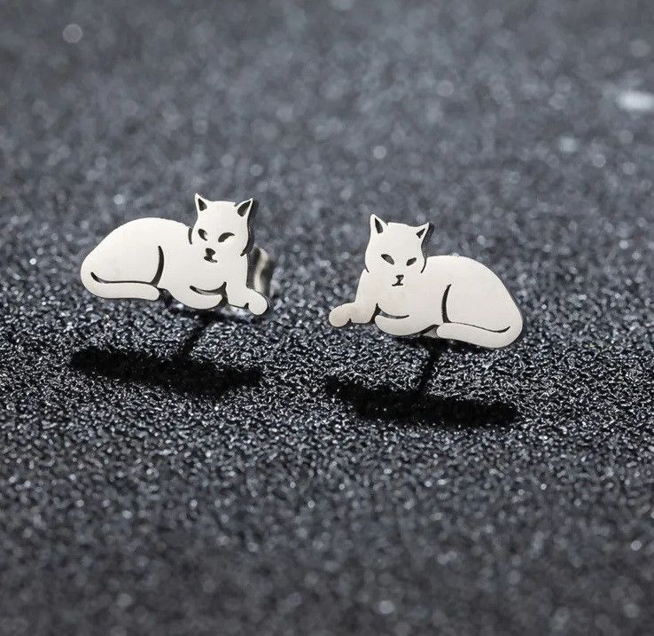 Jewelry Cat Mini Stud Earrings Charm Earring Gift Size ONE SIZE - 1 Thumbnail