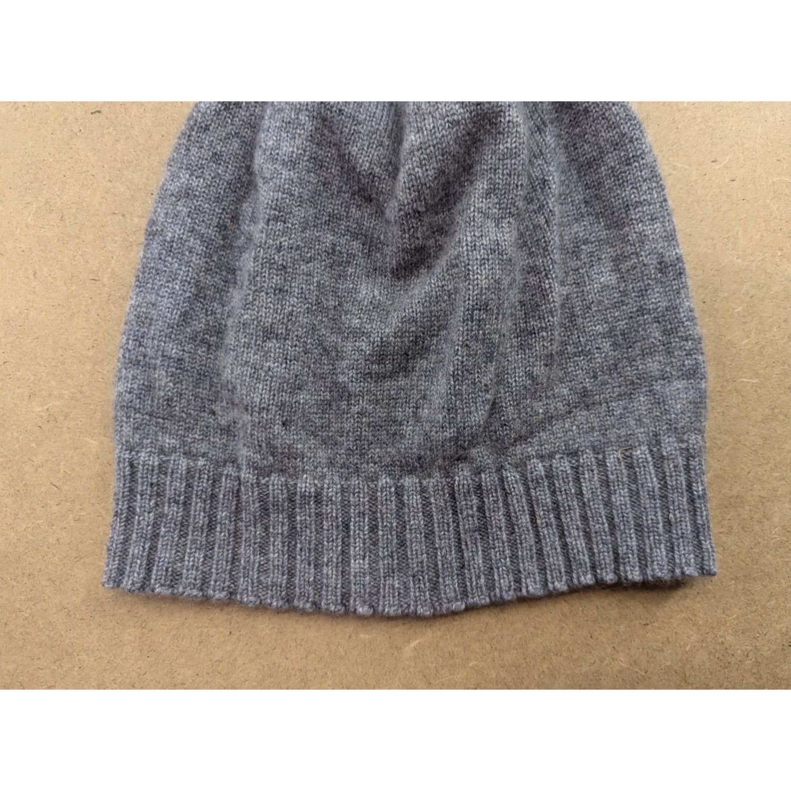 Vintage Giesswein Beanie Hat One Size 100% Cashmere Gray Soft Ladies Womens Size ONE SIZE - 6 Thumbnail