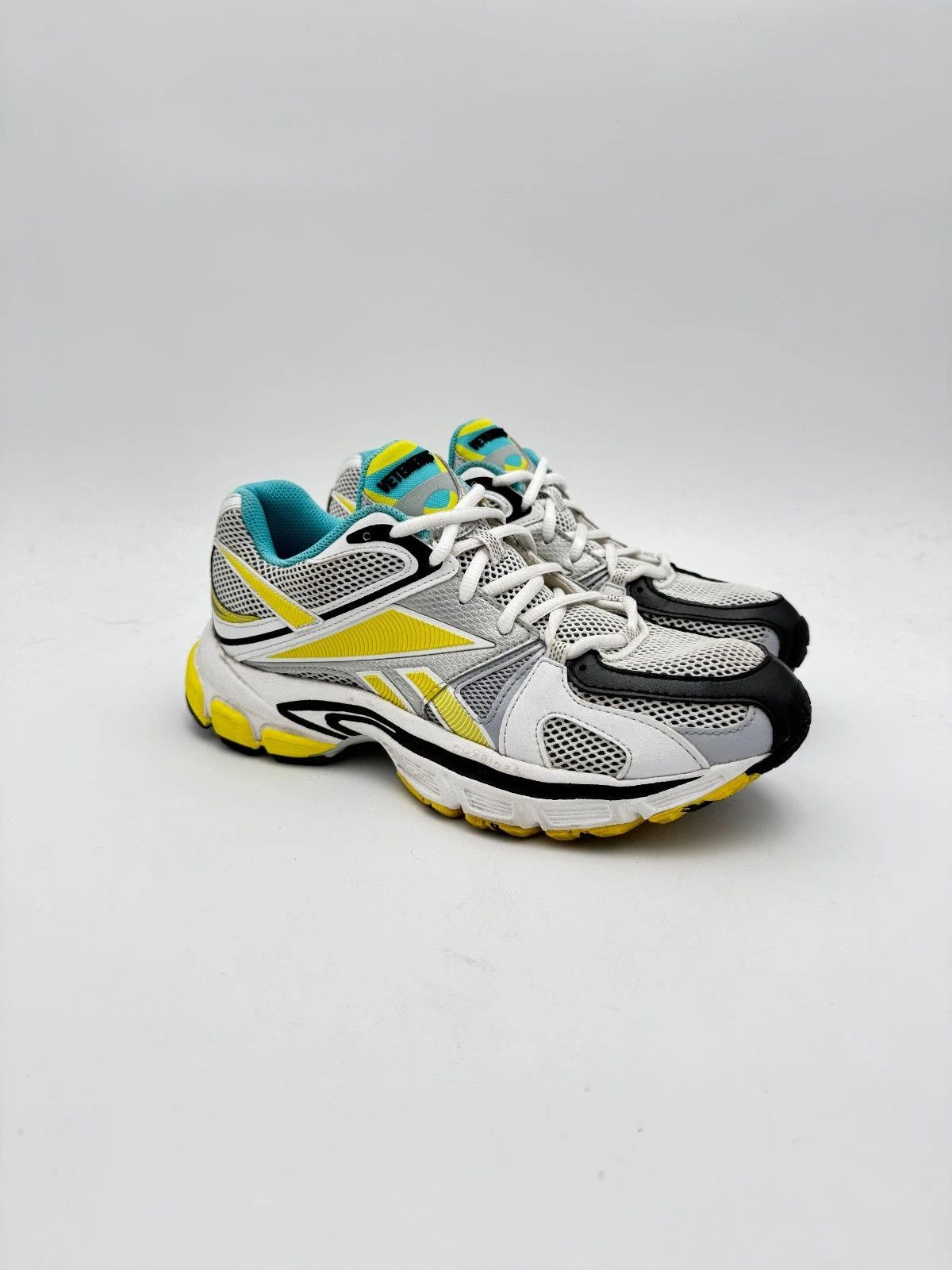 Reebok × Vetements Vetements Reebok Spike Runner 200 White Sky Blue Yellow Size US 6 / EU 39 - 1 Thumbnail