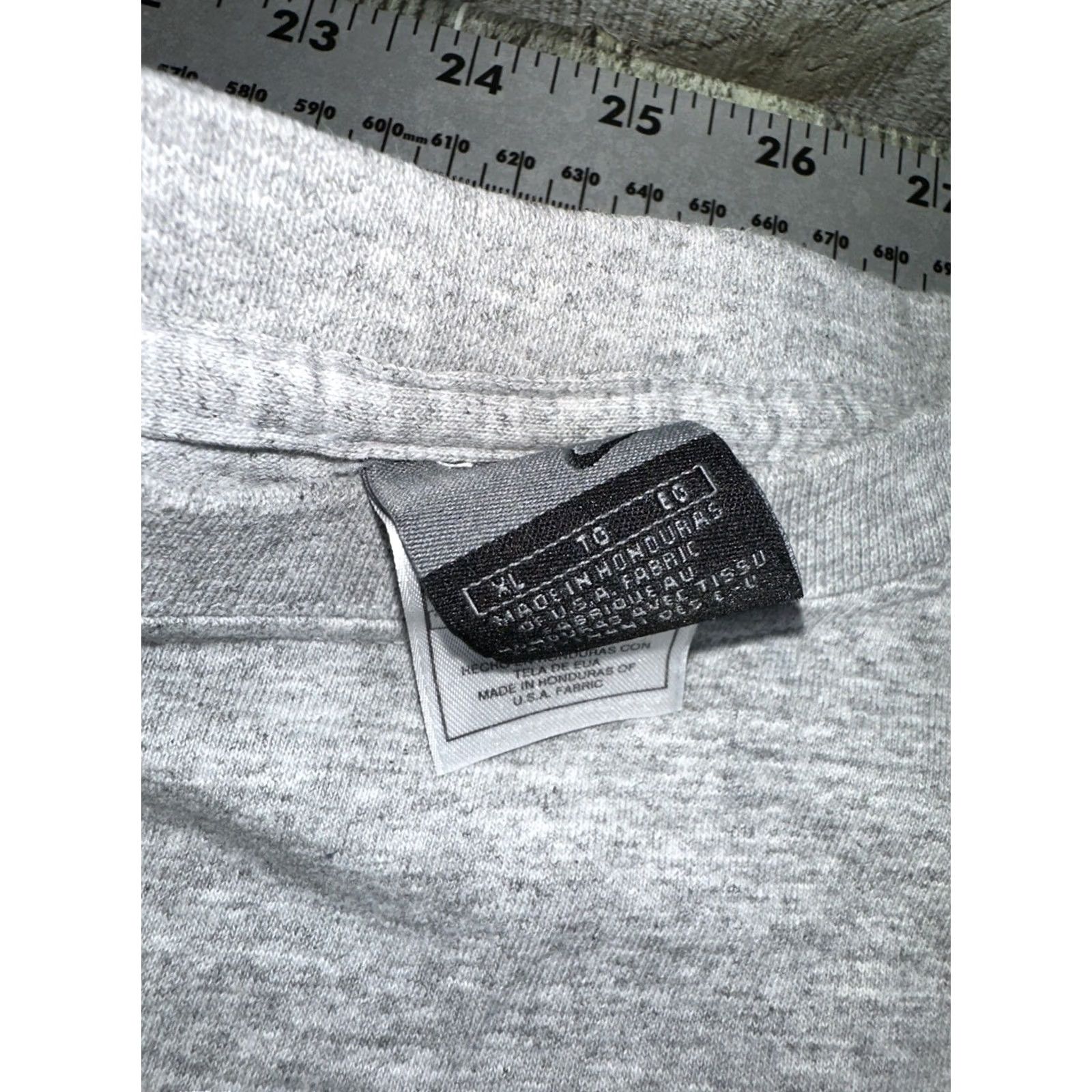 Nike VINTAGE Nike Silver Tag Sleeveless T-Shirt Men XL Gray Y2K Metal Theme Size US XL / EU 56 / 4 - 3 Thumbnail