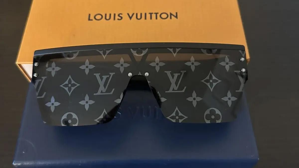 Louis Vuitton Louis Vutton Monogram Sunglasses Size ONE SIZE - 1 Thumbnail