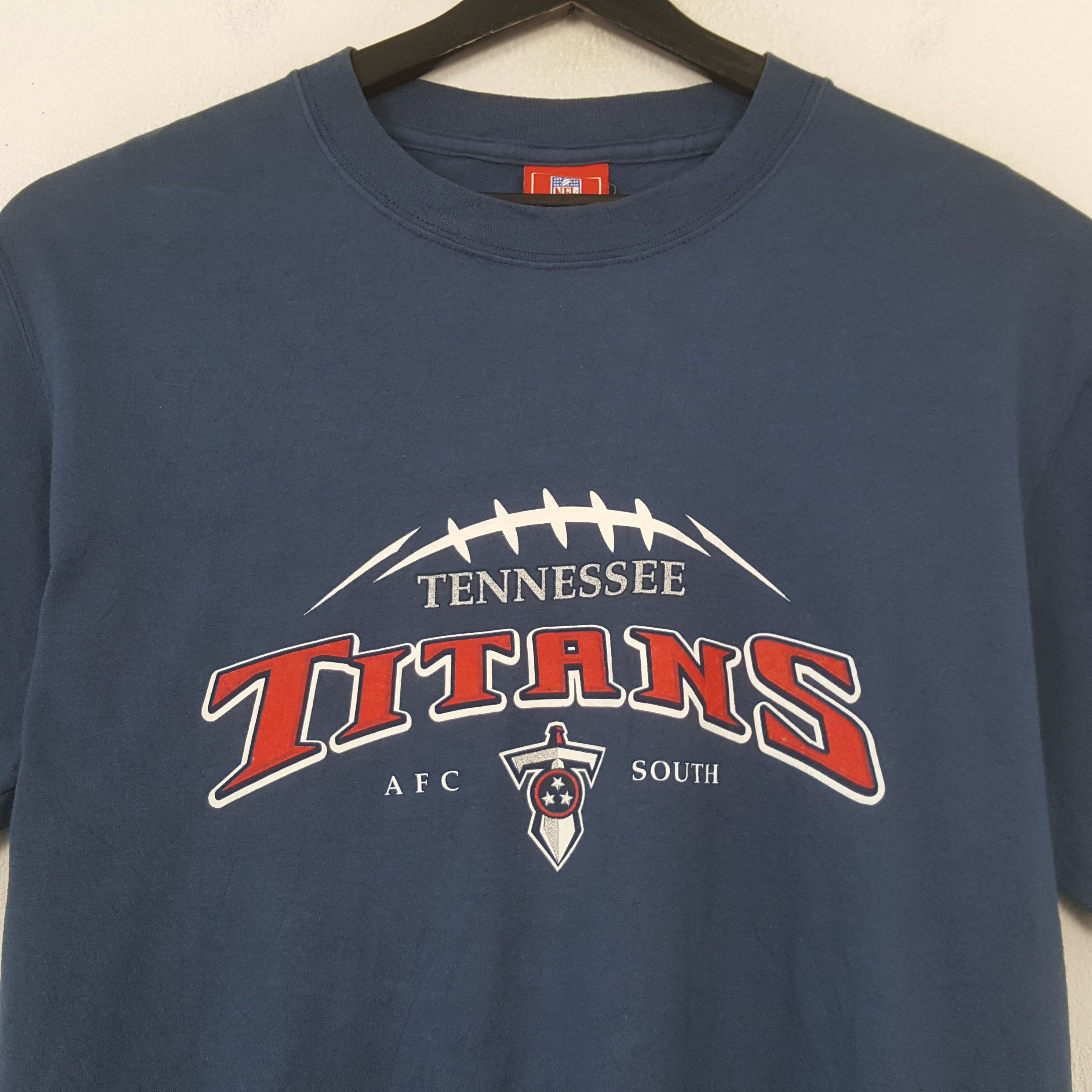 NFL NFL Tennessee TITANS Football Team Tshirt C285N41 Size US M / EU 48-50 / 2 - 2 Thumbnail