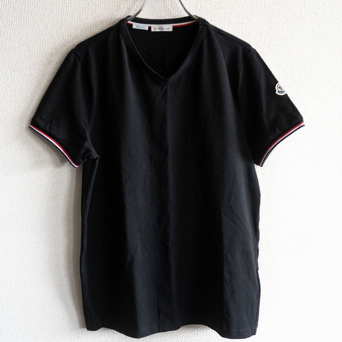 Moncler Moncler V-neck T-shirt Black Size M Size US M / EU 48-50 / 2 - 1 Thumbnail