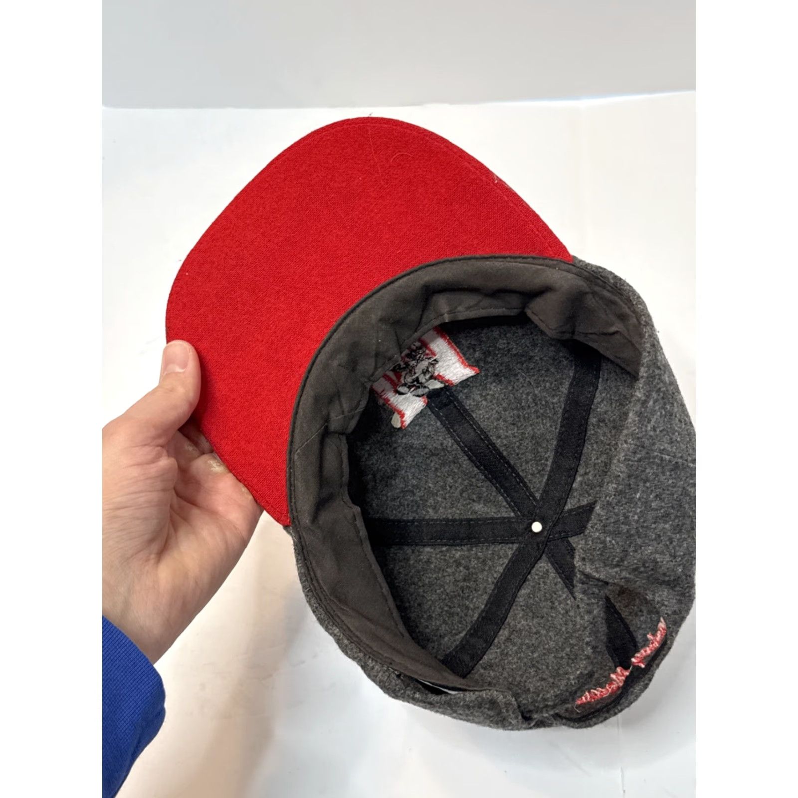 Mickey Unlimited VINTAGE Mickey Unlimited Disney Hat Gray Red OSFA Adult Wool Snapback Cap Mens Hip Hop 90s Size ONE SIZE - 7 Thumbnail