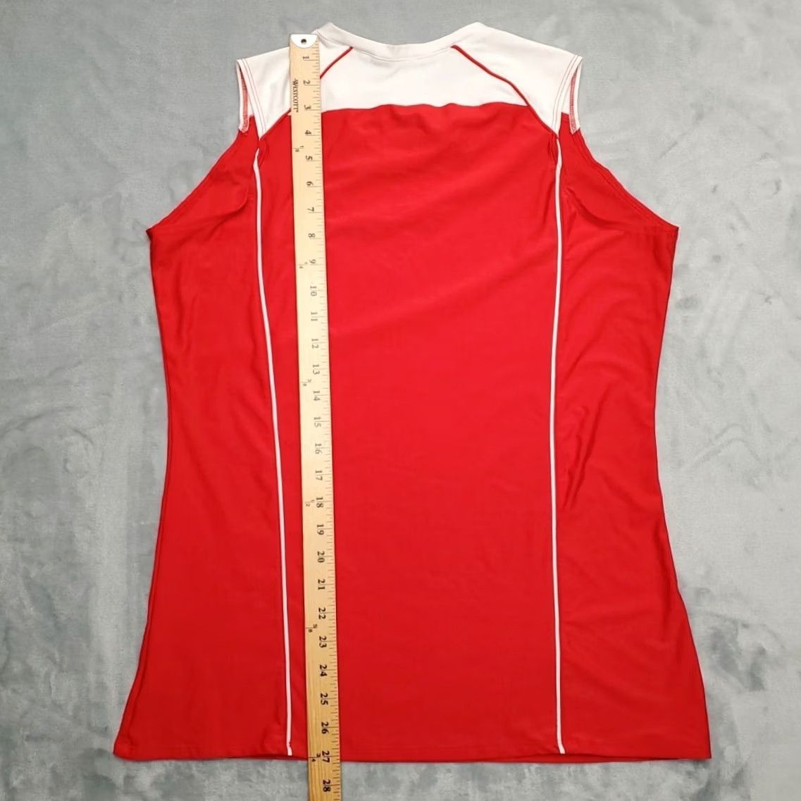 Under Armour Under Armour Pullover Womens L Red 18% Spandex Performance Stretch Sleeveless T-Shirt" Size L / US 10 / IT 46 - 7 Thumbnail