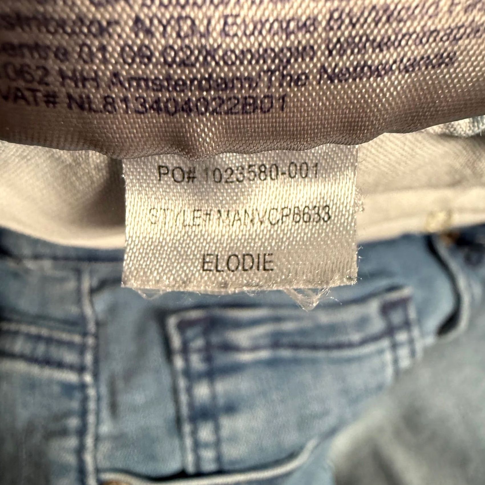 NYDJ NYDJ Elodie Marilyn Straight Leg Jeans Light Wash Slimming Lift & Tuck Technology 14W Rip 5-Pocket Denim Jeans Women Slim Straight Size 36" / US 14 / IT 50 - 7 Thumbnail