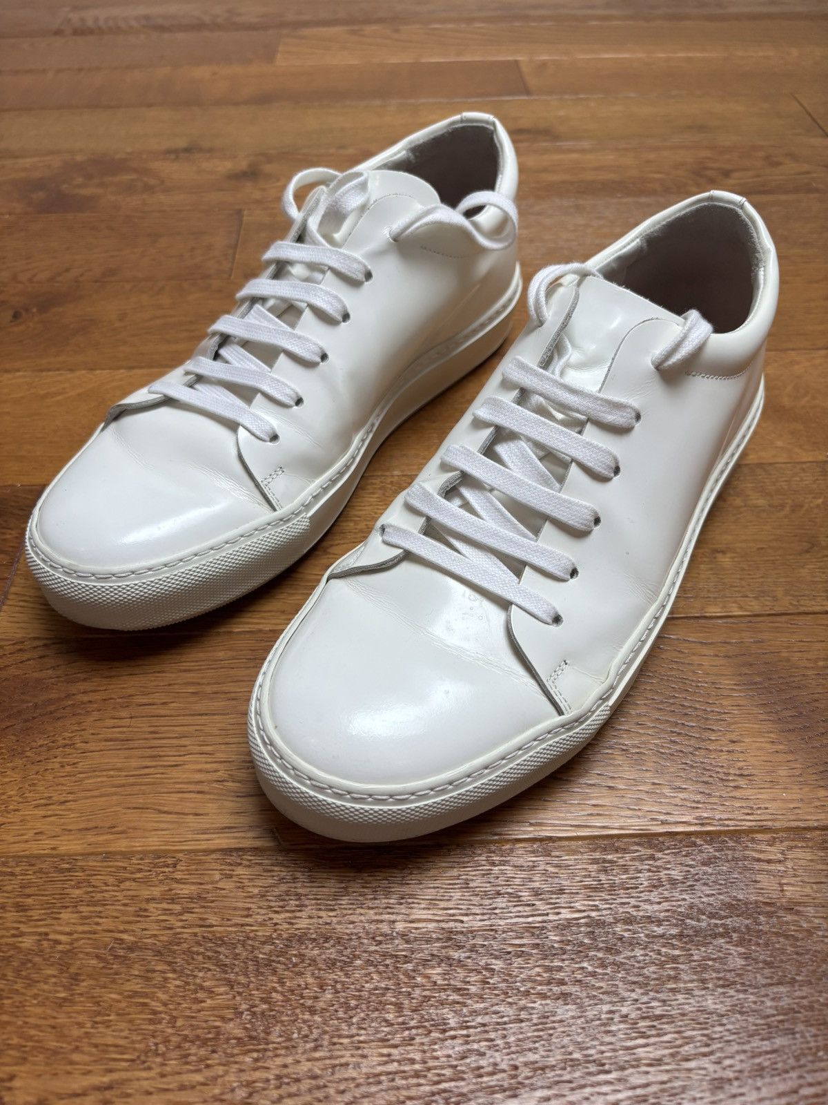 Acne Studios White leather Acne Studios low-top sneakers Size US 7 / EU 40 - 1 Thumbnail