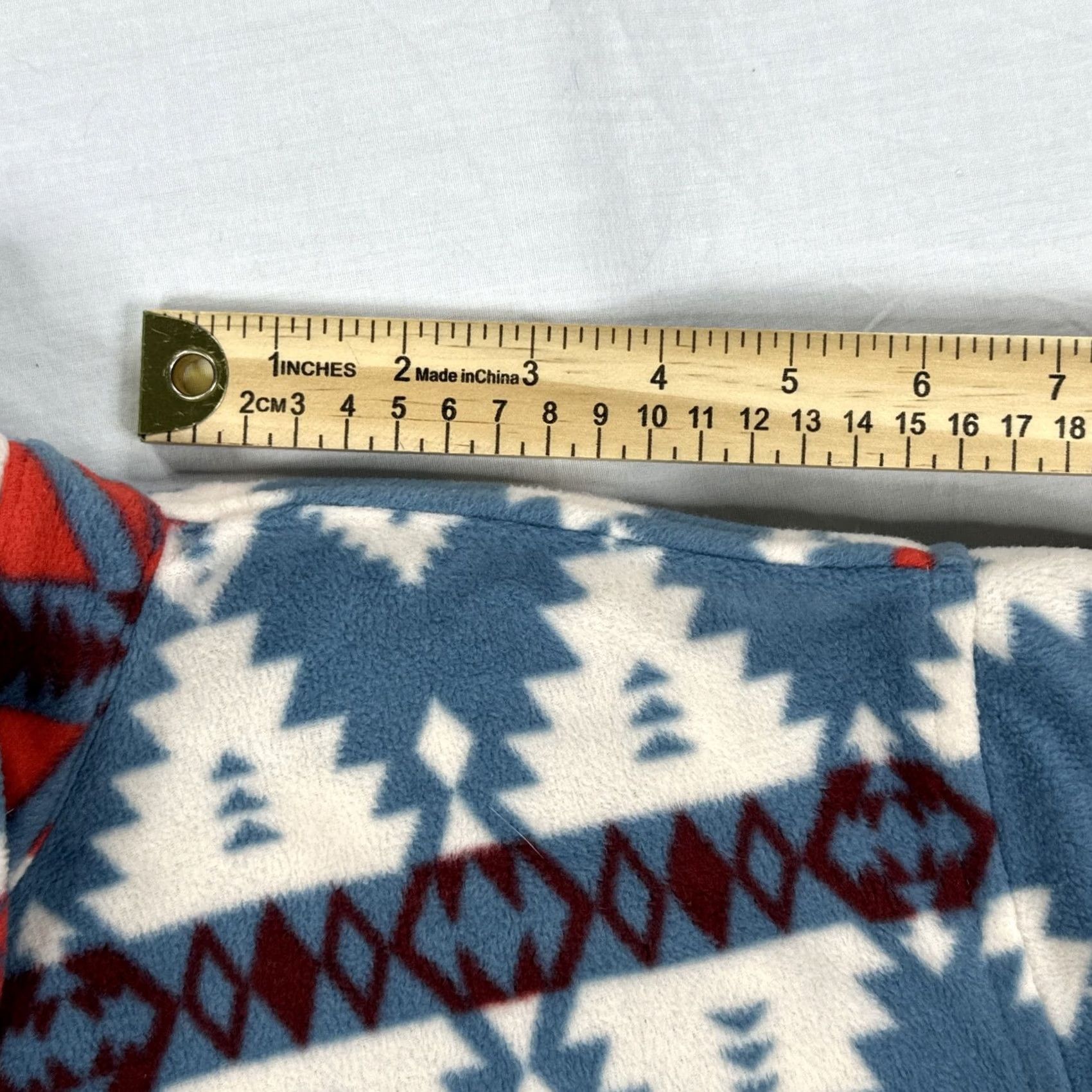 Wrangler Wrangler Wrancher Button-Up Women's XL Shirt Geometric Aztec Southwest Multicolor Fleece Polyester Woolly Western Ranch Cowboys Mens? Size XL / US 12-14 / IT 48-50 - 7 Thumbnail