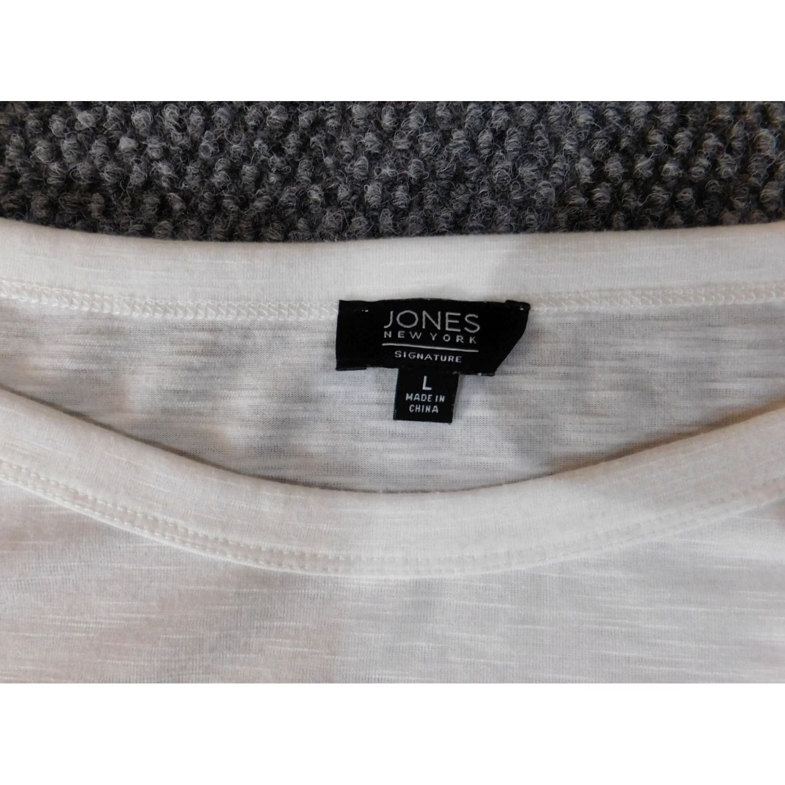 Jones New York Jones New York Blouse Shirt Women Large White Signature Pullover Crew Neck Polyester Rayon Stretch Casual Classic Size L / US 10 / IT 46 - 4 Thumbnail