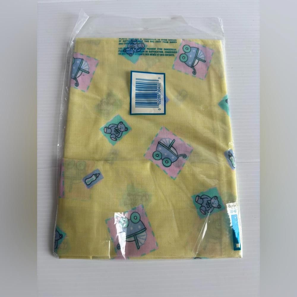Designer Vintage 90s Baby’s yellow Pillowcase by Emval Creations Size ONE SIZE - 2 Thumbnail