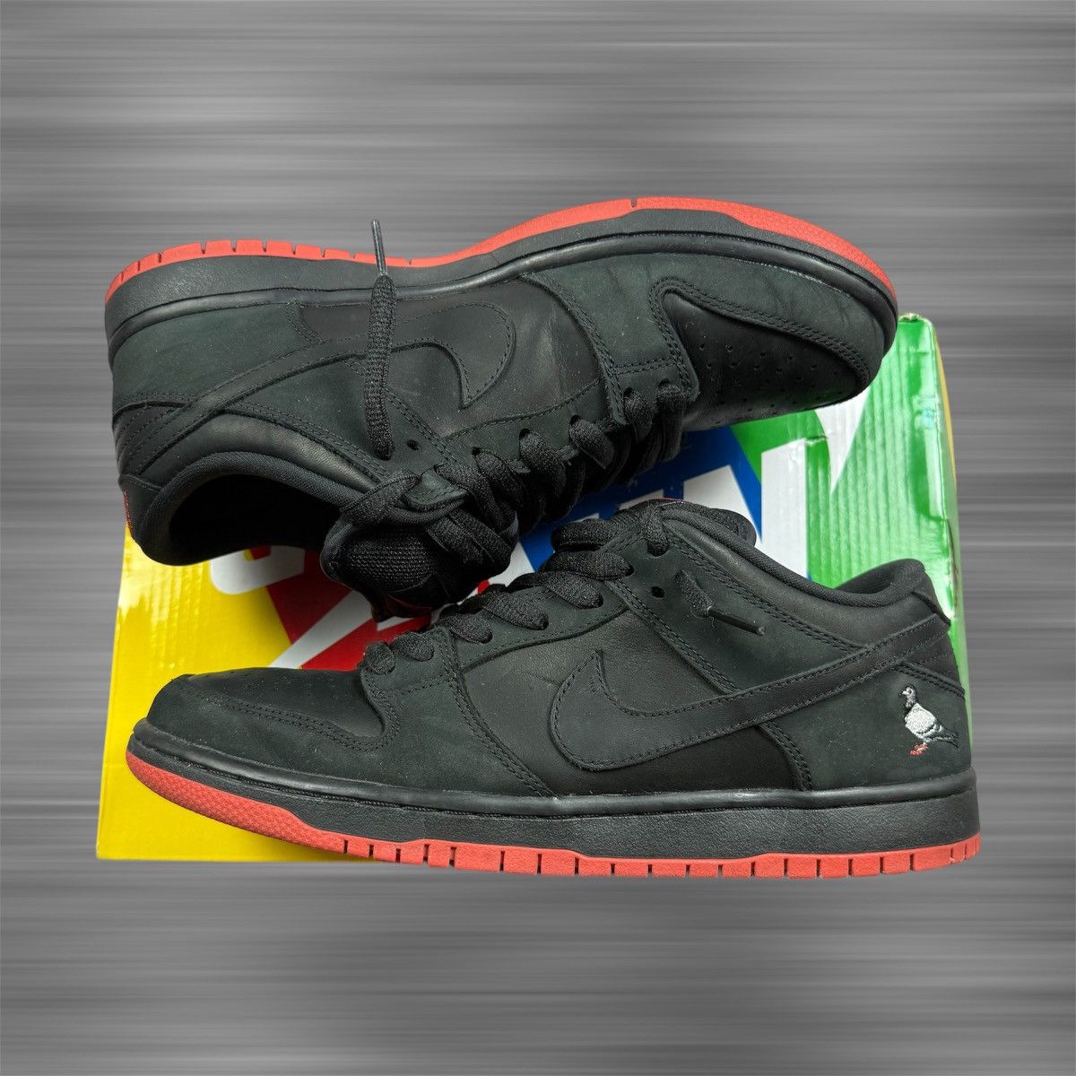 Nike 2017 Jeff Staple x Dunk Low Pro SB ‘Black Pigeon’ Size US 9.5 / EU 42-43 - 2 Thumbnail