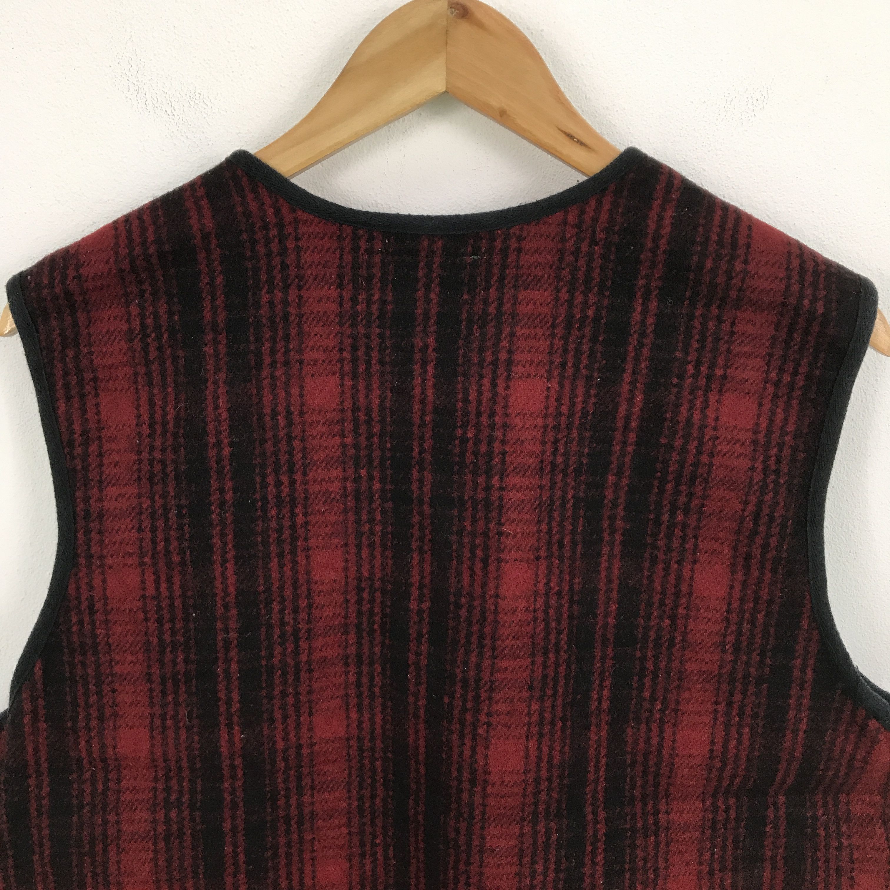 Woolrich Woolen Mills woolrich woolen mills wool zipper vests Size US L / EU 52-54 / 3 - 4 Thumbnail