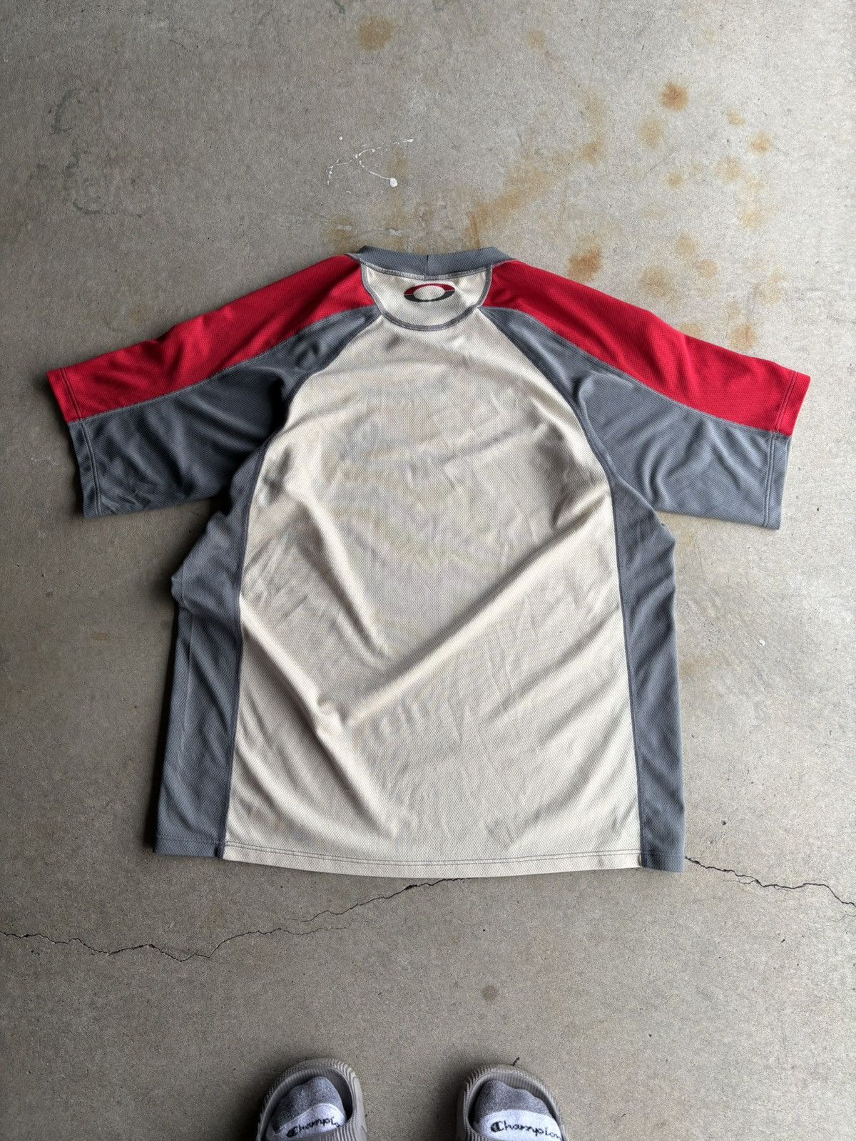 Oakley Vintage 90s Oakley Softwear Boxy Racing Division Boxy Tee Size US L / EU 52-54 / 3 - 2 Thumbnail