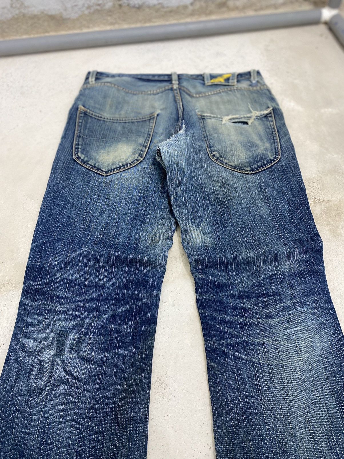 If Six Was Nine Vintage Meple Straight Leg Distressed Worn Look Classic Fade Size US 31 - 10 Thumbnail