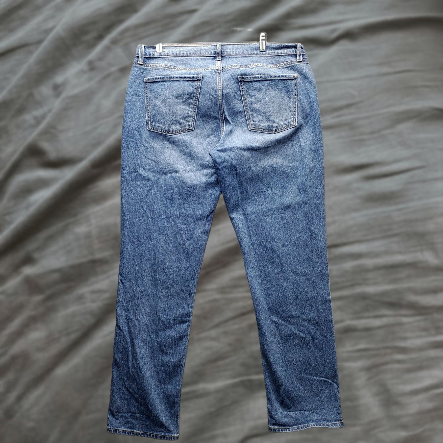Old Navy Old Navy Wow Jeans Womens 14 Blue Denim Mid Rise Tapered Leg Whiskered Boyfriend Jeans Size 36" / US 14 / IT 50 - 1 Thumbnail