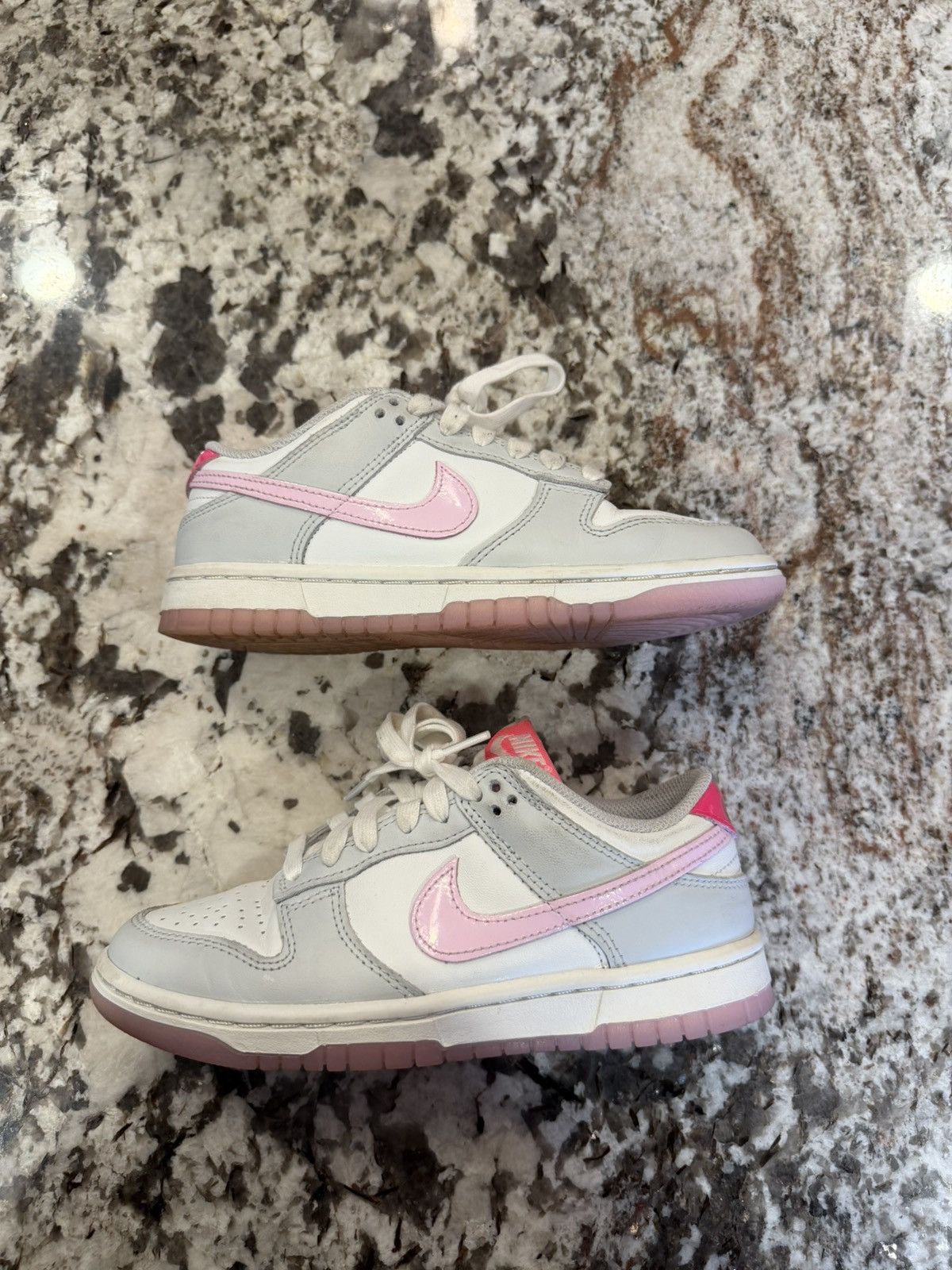 Nike Nike Dunk low Summit White/Pink Foam Size US 5 / IT 35 - 1 Thumbnail