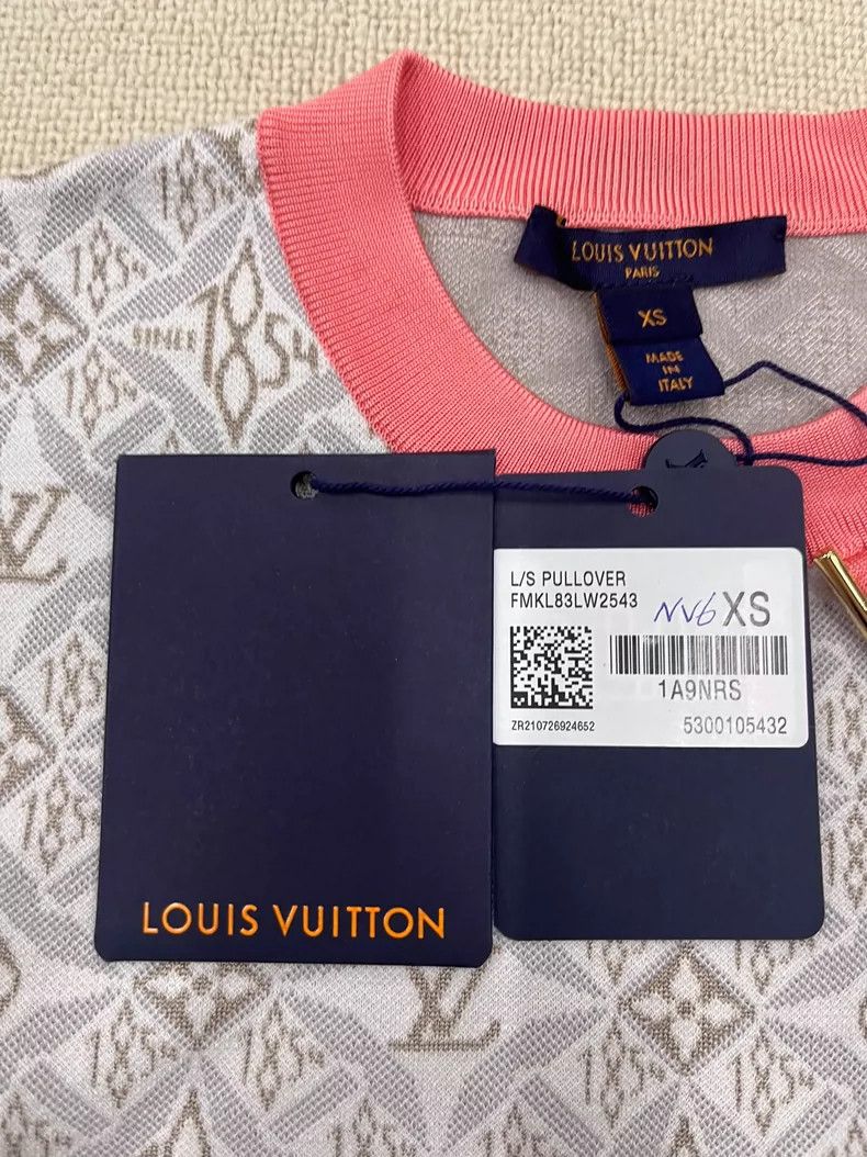 Louis Vuitton Louis Vuitton SS 22 Graphic Full Print Contrast Trim Pullov Size XS / US 0-2 / IT 36-38 - 4 Thumbnail