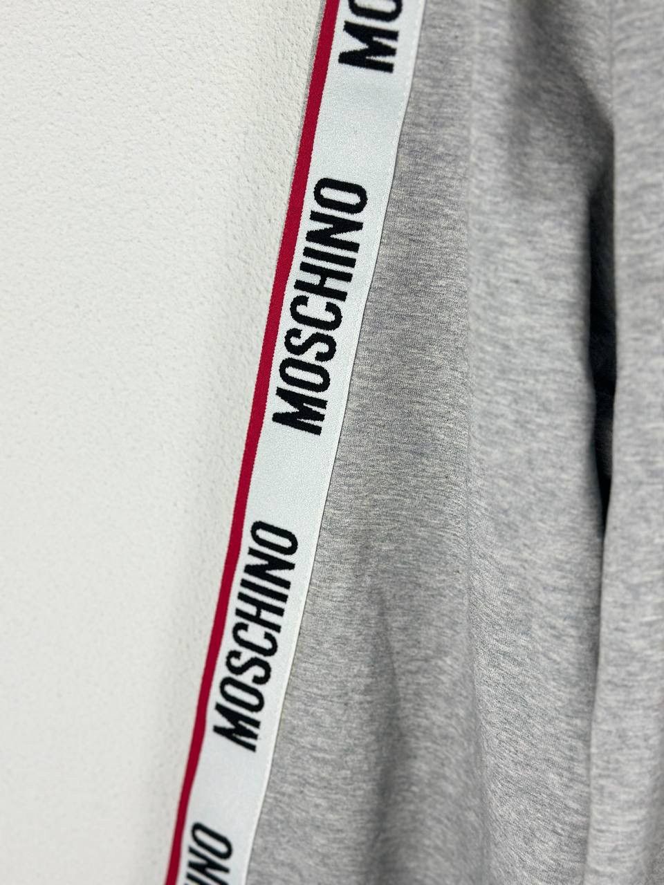 Moschino Moschino sweaters Size US L / EU 52-54 / 3 - 5 Thumbnail