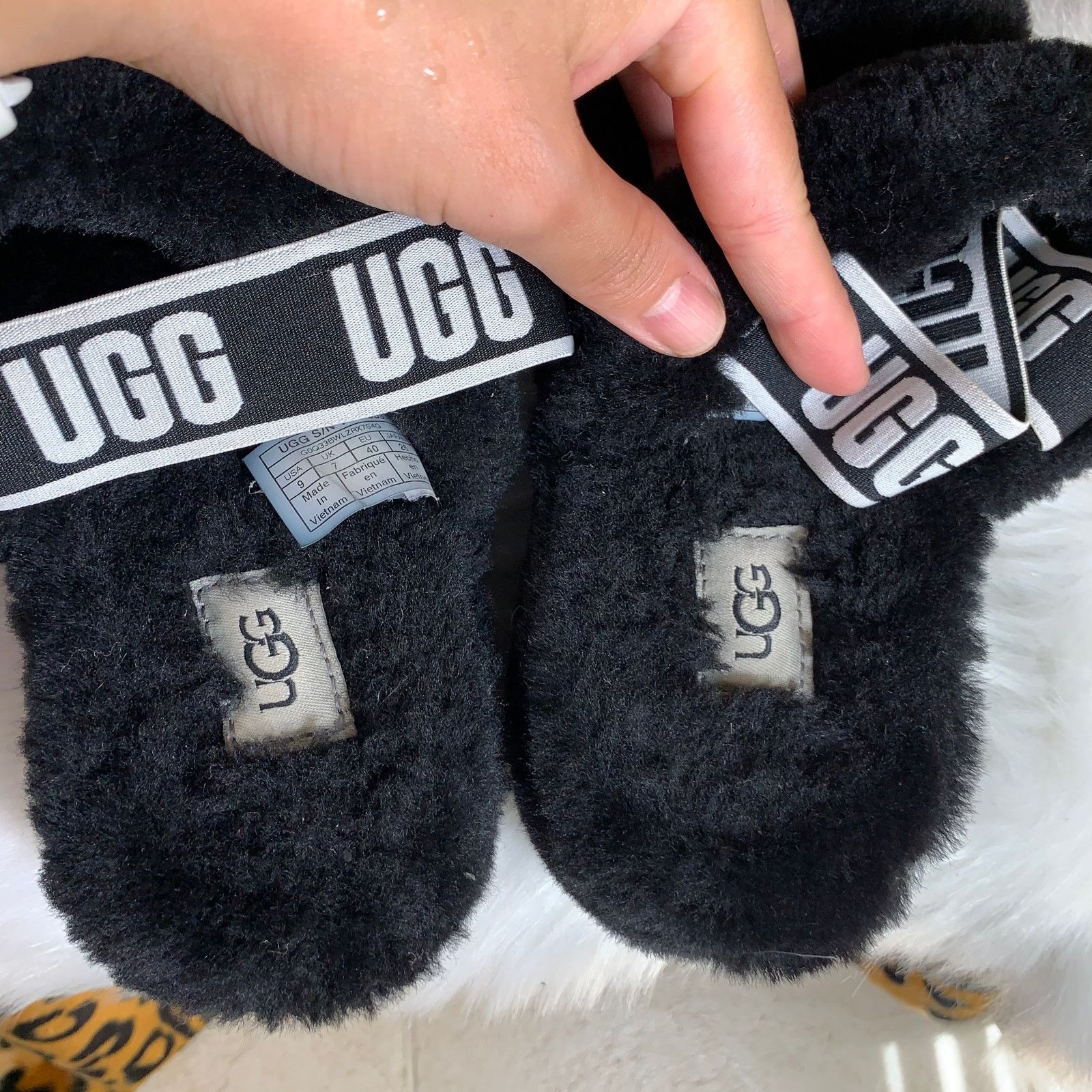 Ugg UGG Oh Yeah double strap flat sandals in black Size 9 Size US 9 / IT 39 - 3 Thumbnail