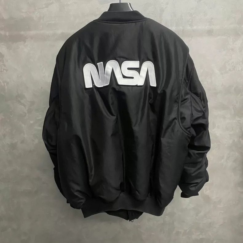 Balenciaga Balenciaga Black NASA embroidered ma-1 zip jacket Size US S / EU 44-46 / 1 - 2 Thumbnail