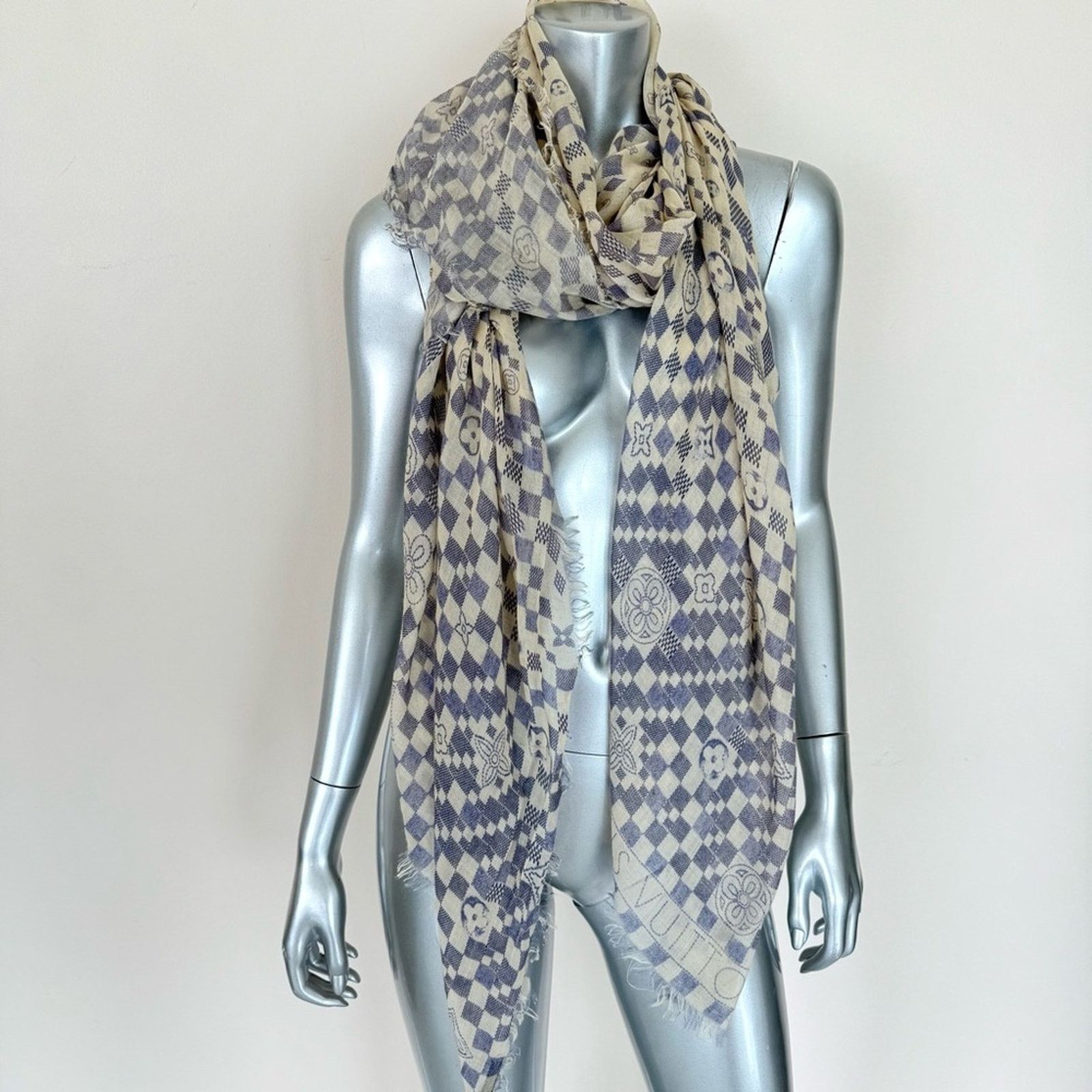 Louis Vuitton LOUIS VUITTON Cashmere Silk Damier Azur Monogram Scarf Size ONE SIZE - 9 Thumbnail