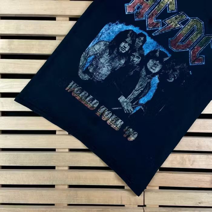 Band Tees Mens Vintage T Shirt ACDC AC/DC World Tour Size S Size US S / EU 44-46 / 1 - 3 Thumbnail