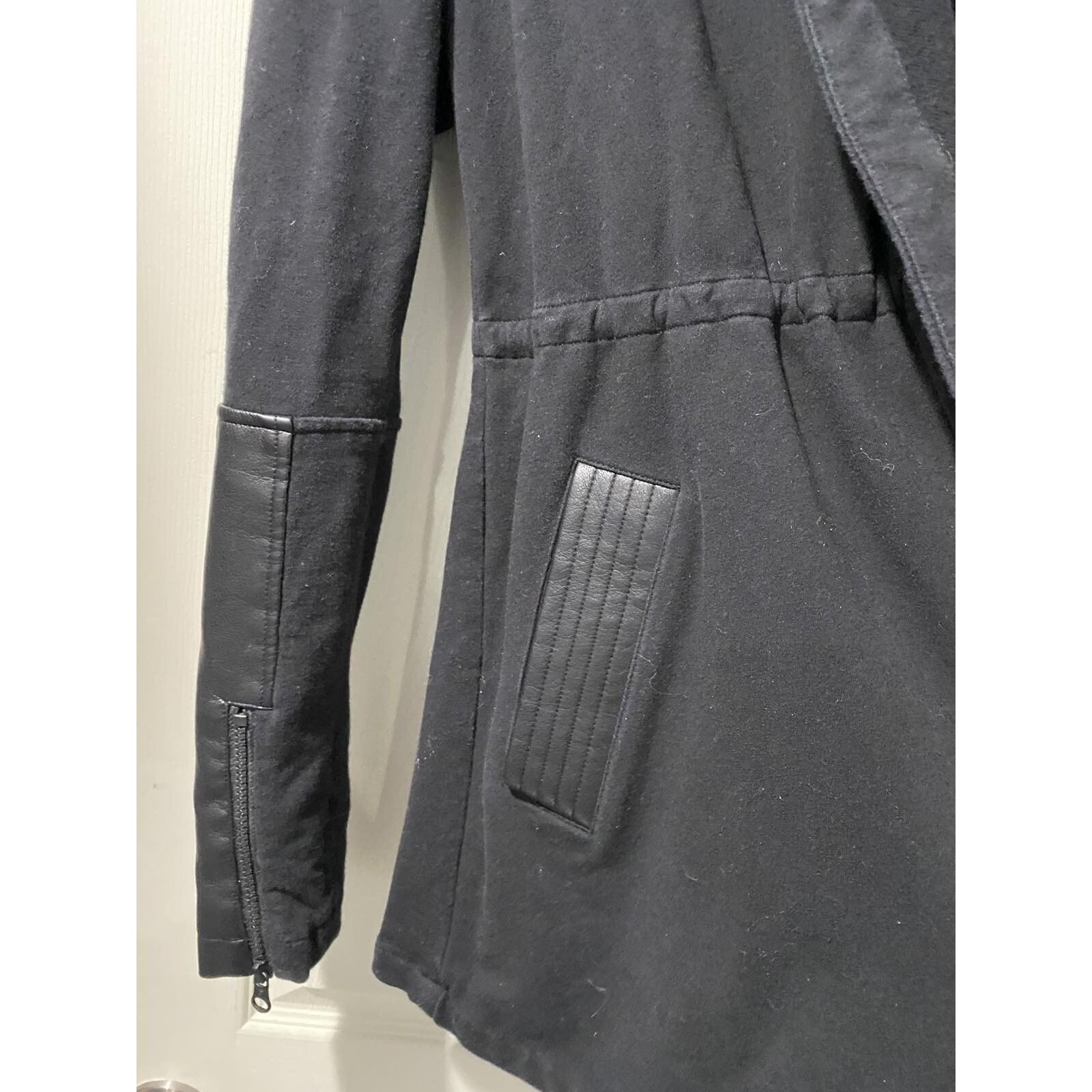 & Other Stories SoulCycle Black Hoodie With Leather Arms Size Medium A001510 Size M / US 6-8 / IT 42-44 - 8 Thumbnail