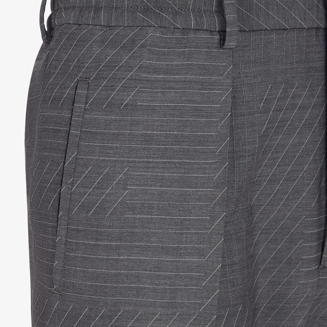 Fendi o1s1wg111025 Trousers in Grey Size US 32 / EU 48 - 3 Thumbnail